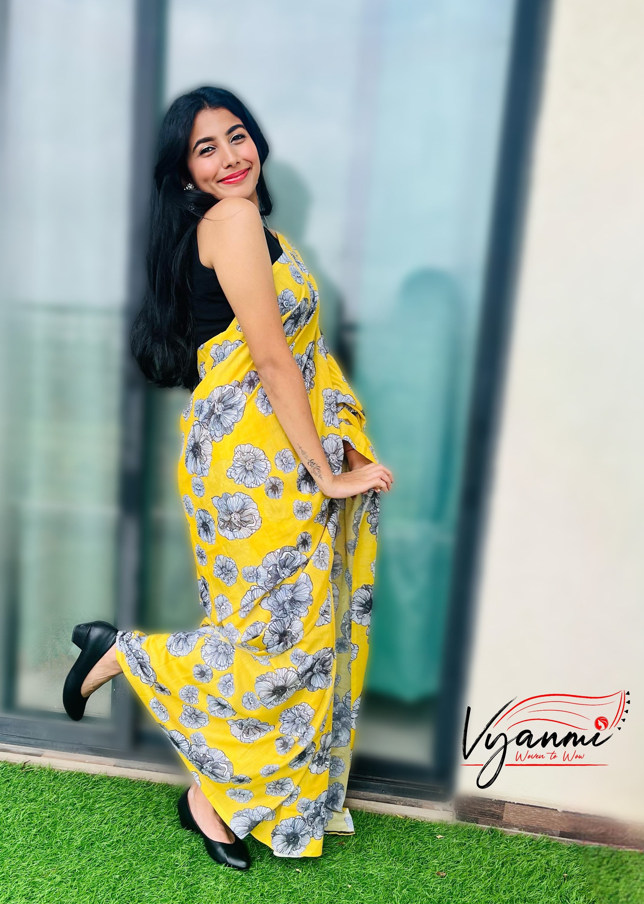Vyanmi Mellow Yellow Mul Saree