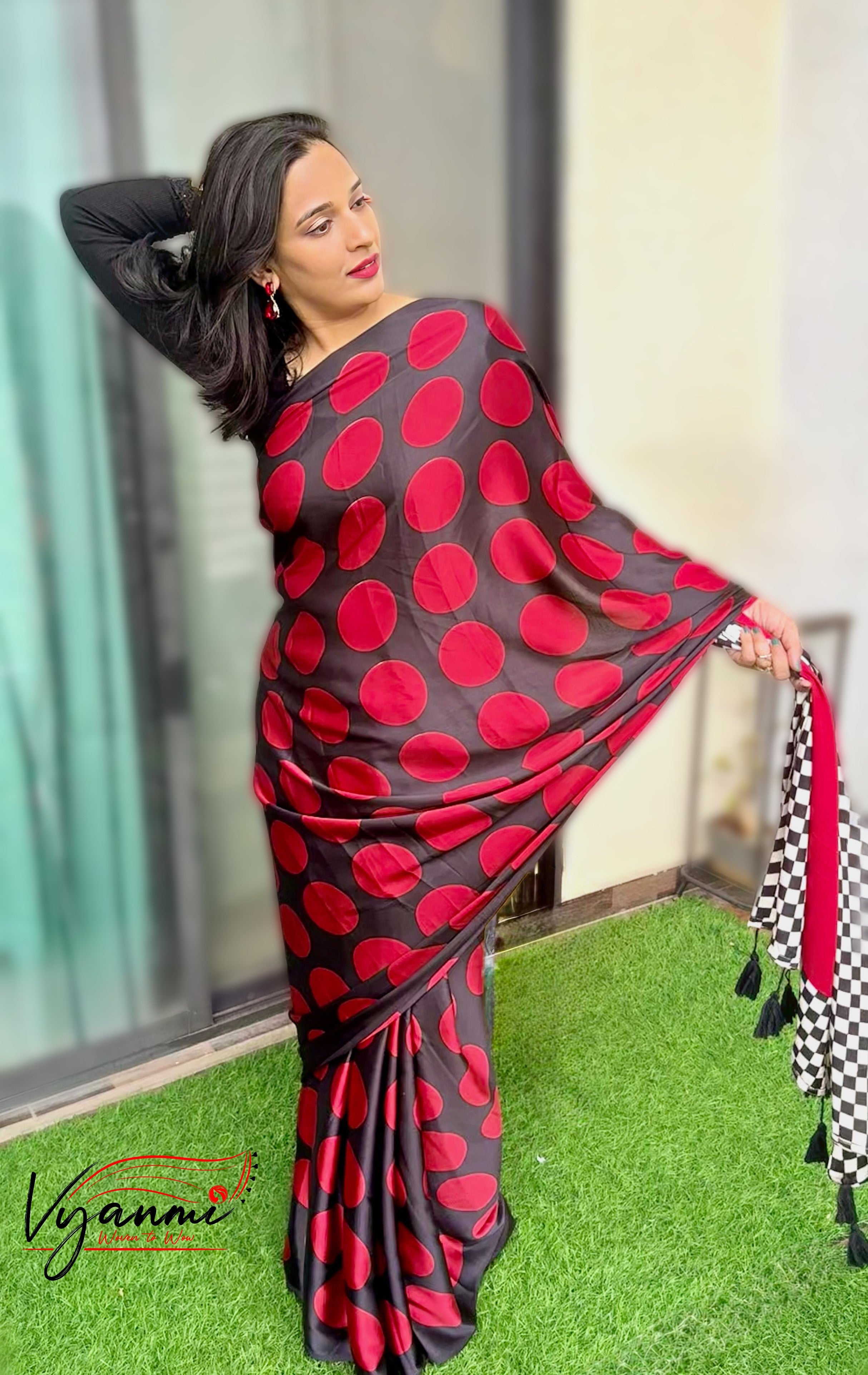 Vyanmi Red Replay Semi Gajji Silk Saree