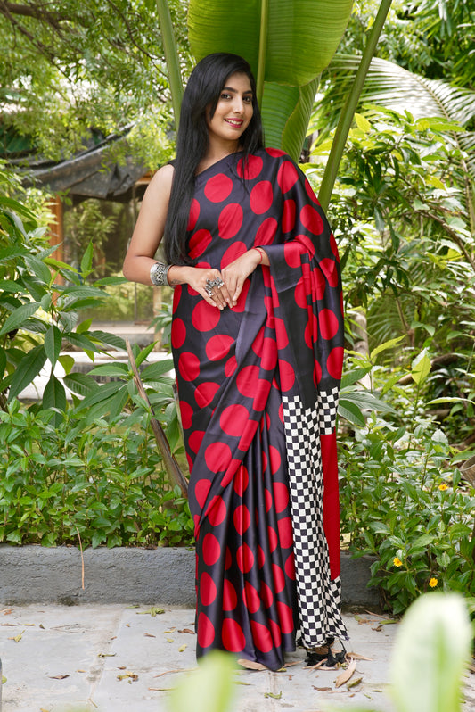 Vyanmi Red Replay Semi Gajji Silk Saree