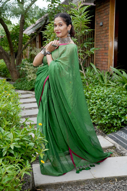 Vyanmi Groove in Green Mulmul Saree