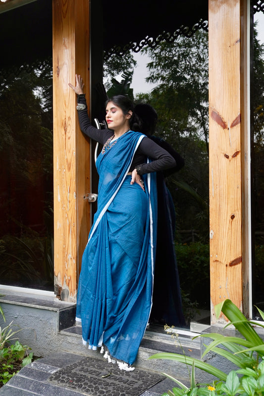 Vyanmi Blue Ocean Breeze Mulmul Saree