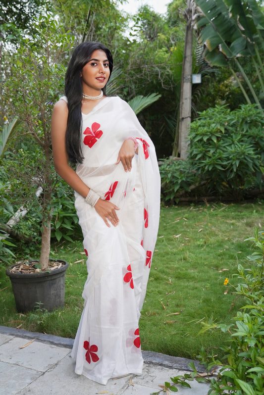 Vyanmi White Ruby Mulmul Saree