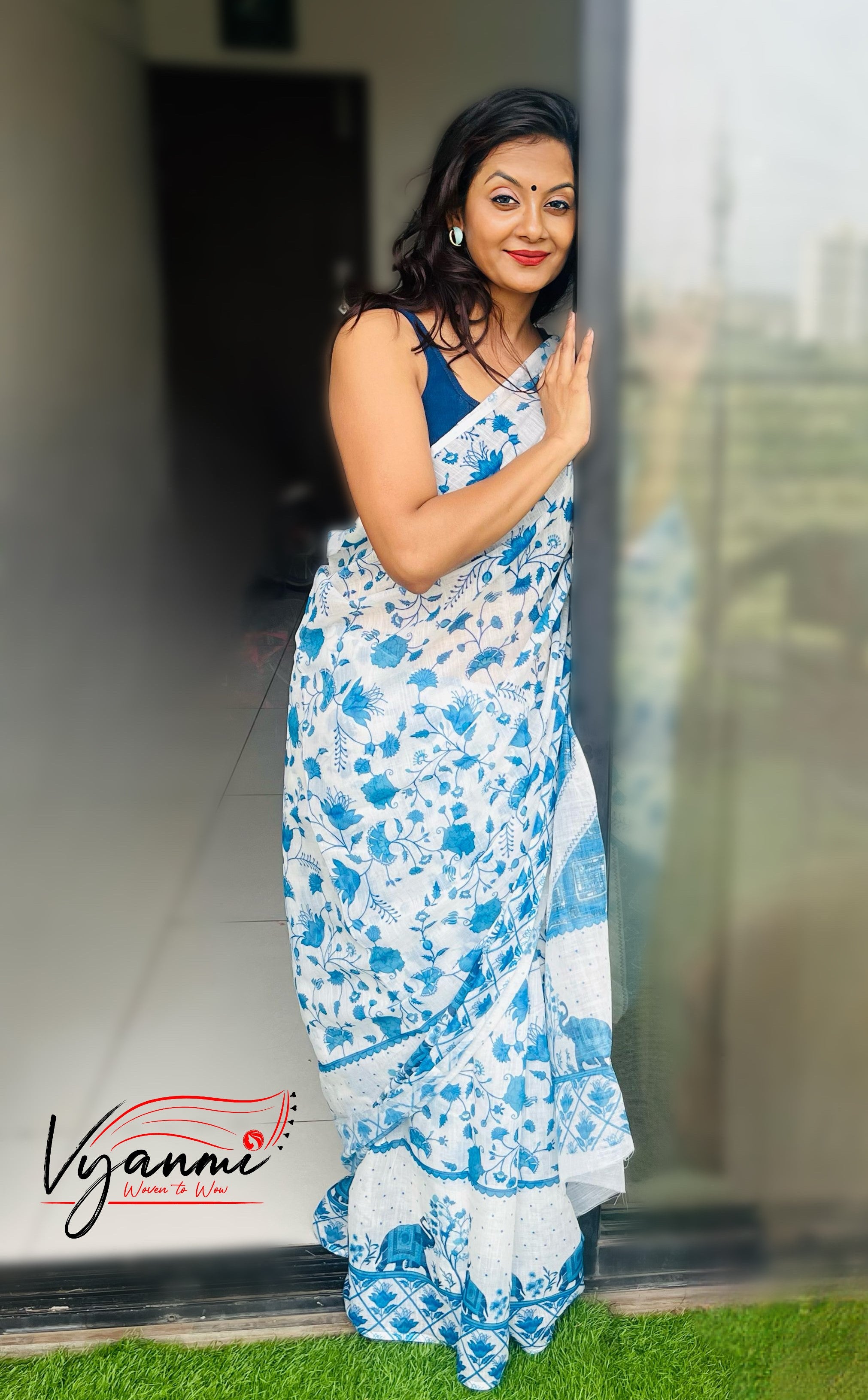 Vyanmi Boho Blue Linen Saree