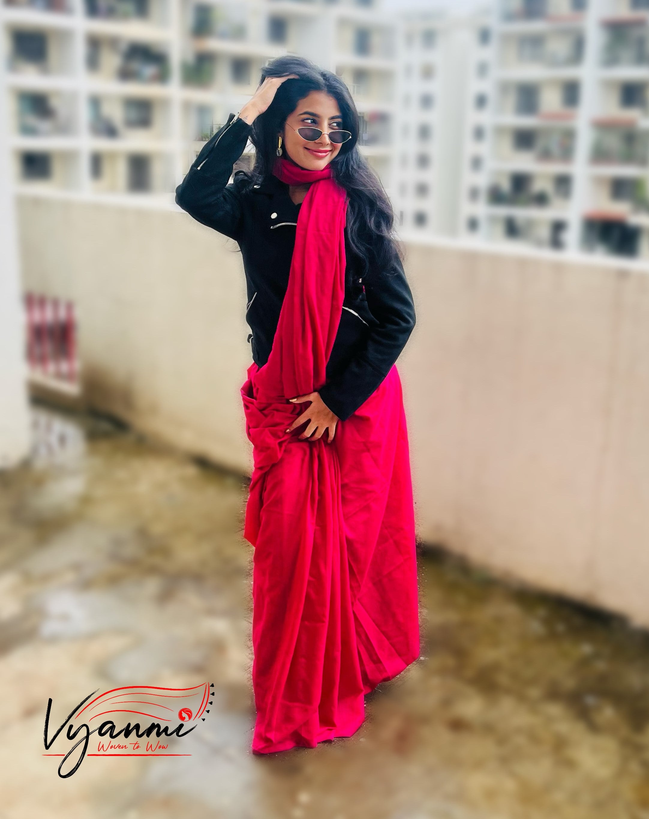 Vyanmi Hot Pink Handloom Saree