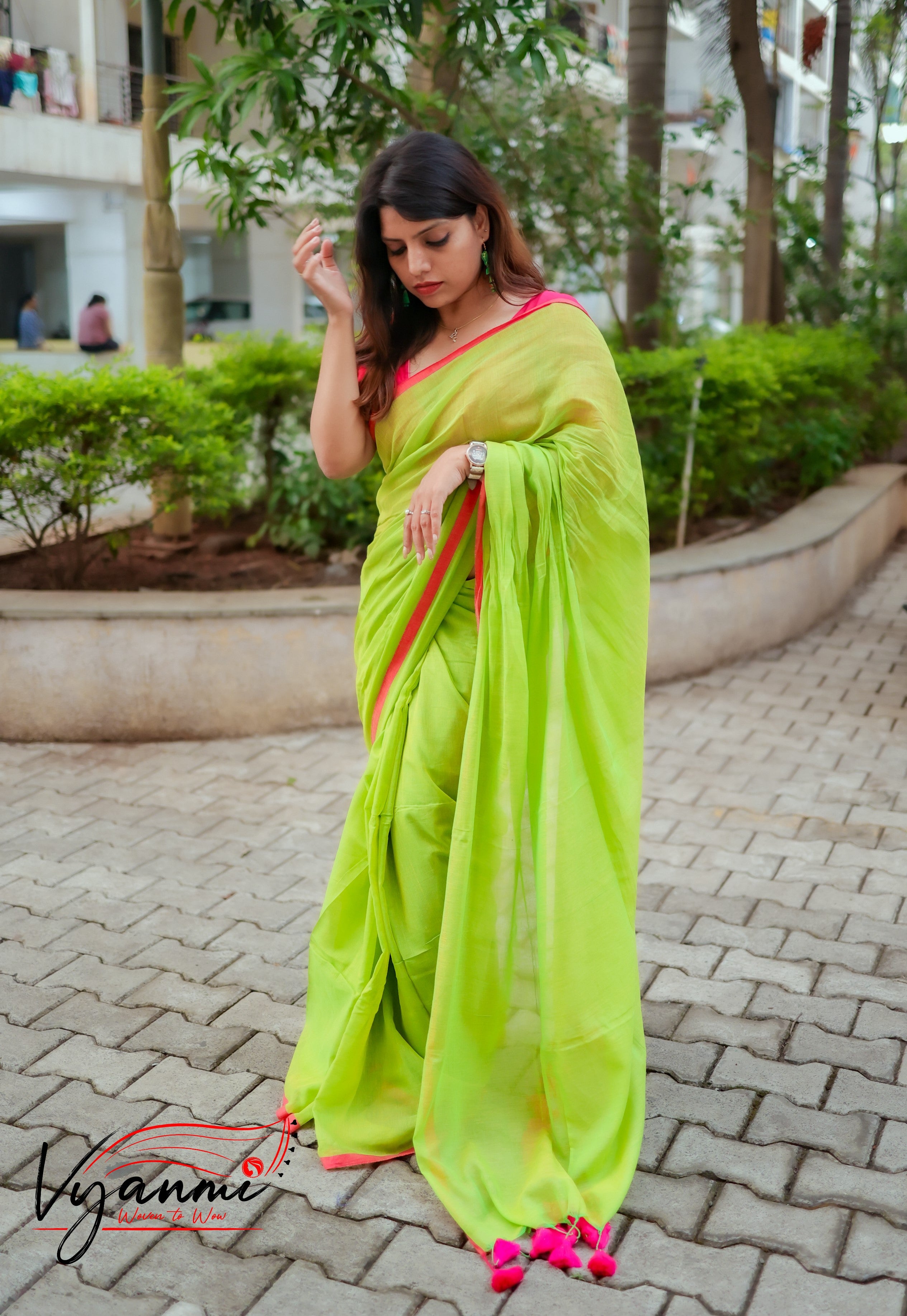 Vyanmi Limelight Mulmul Saree