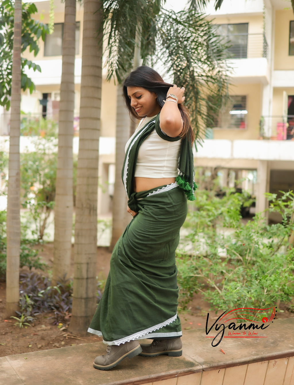 Vyanmi Urban Olive Mulmul Saree