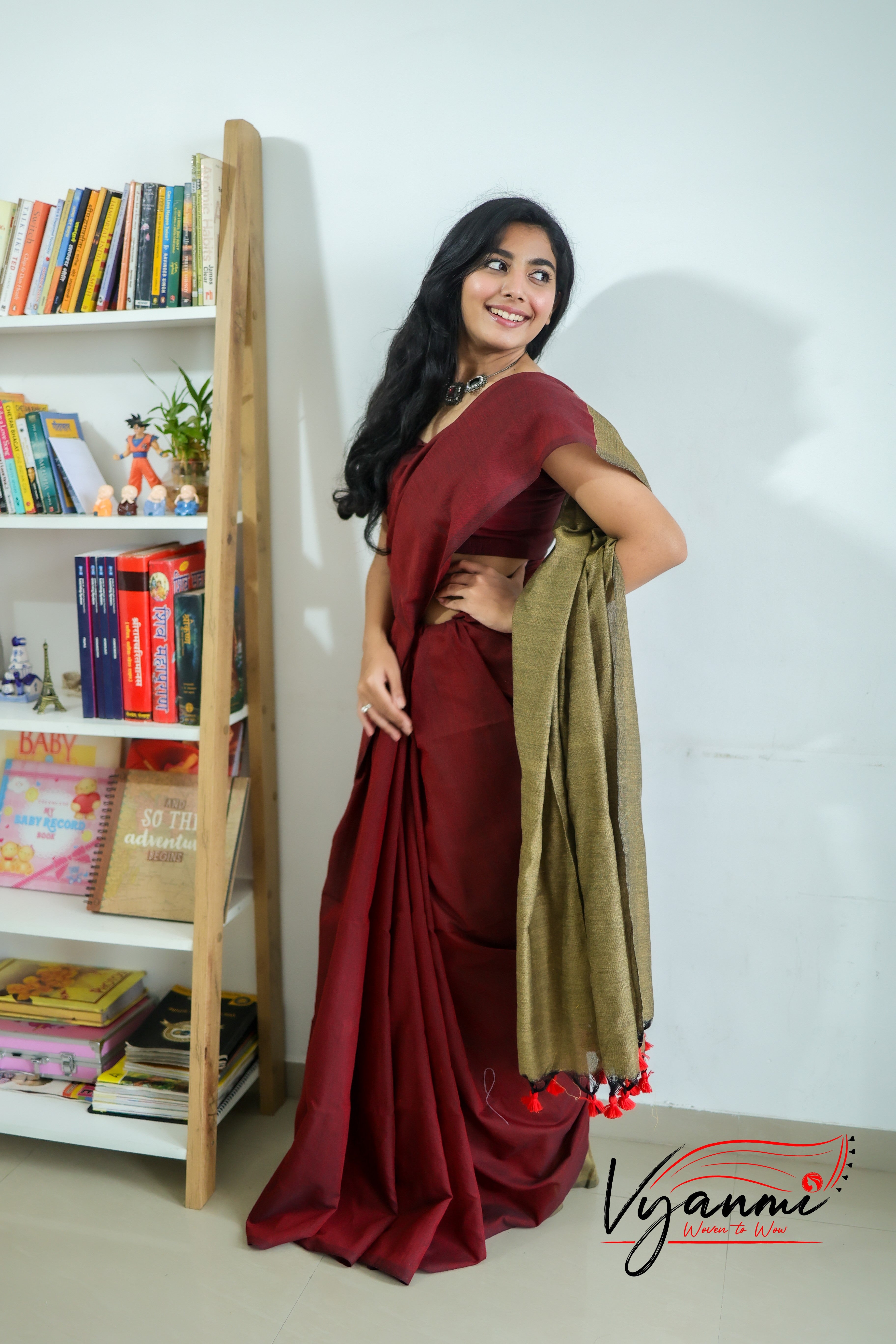 Vyanmi Maroon Tana Handloom Saree