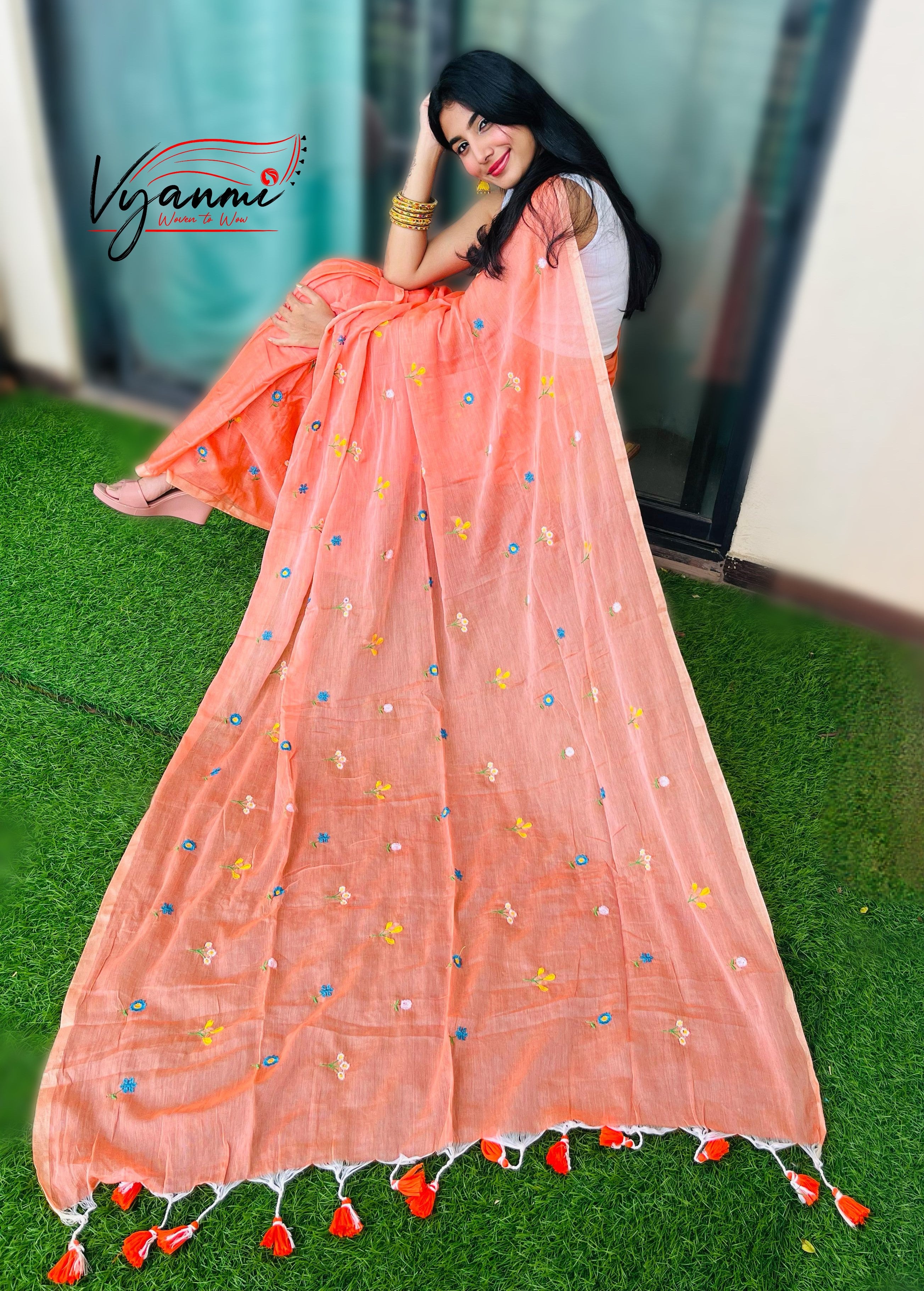 Vyanmi Pretty In Peach Mulmul Saree
