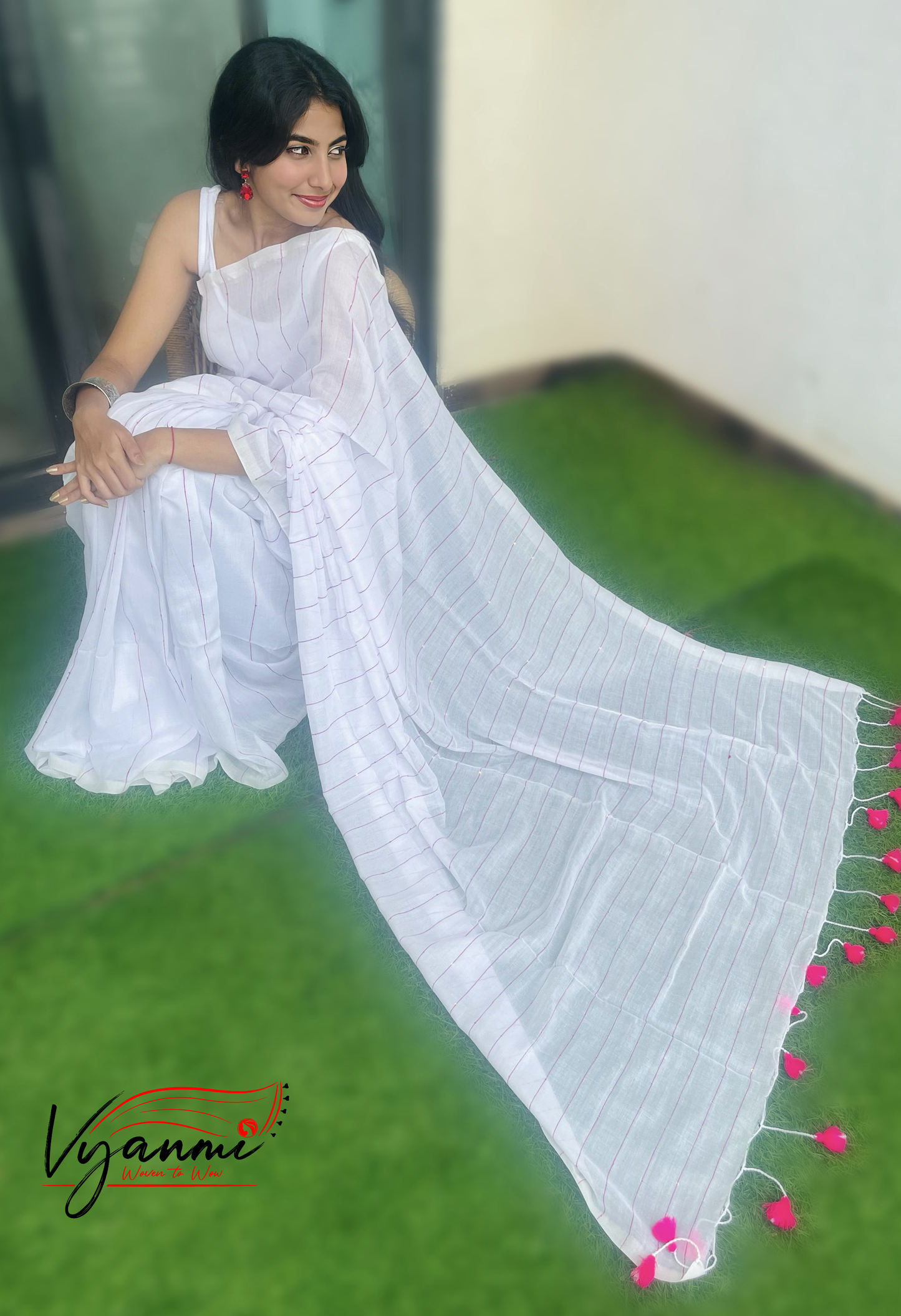 Vyanmi White Sequin & Sass Mulmul Saree