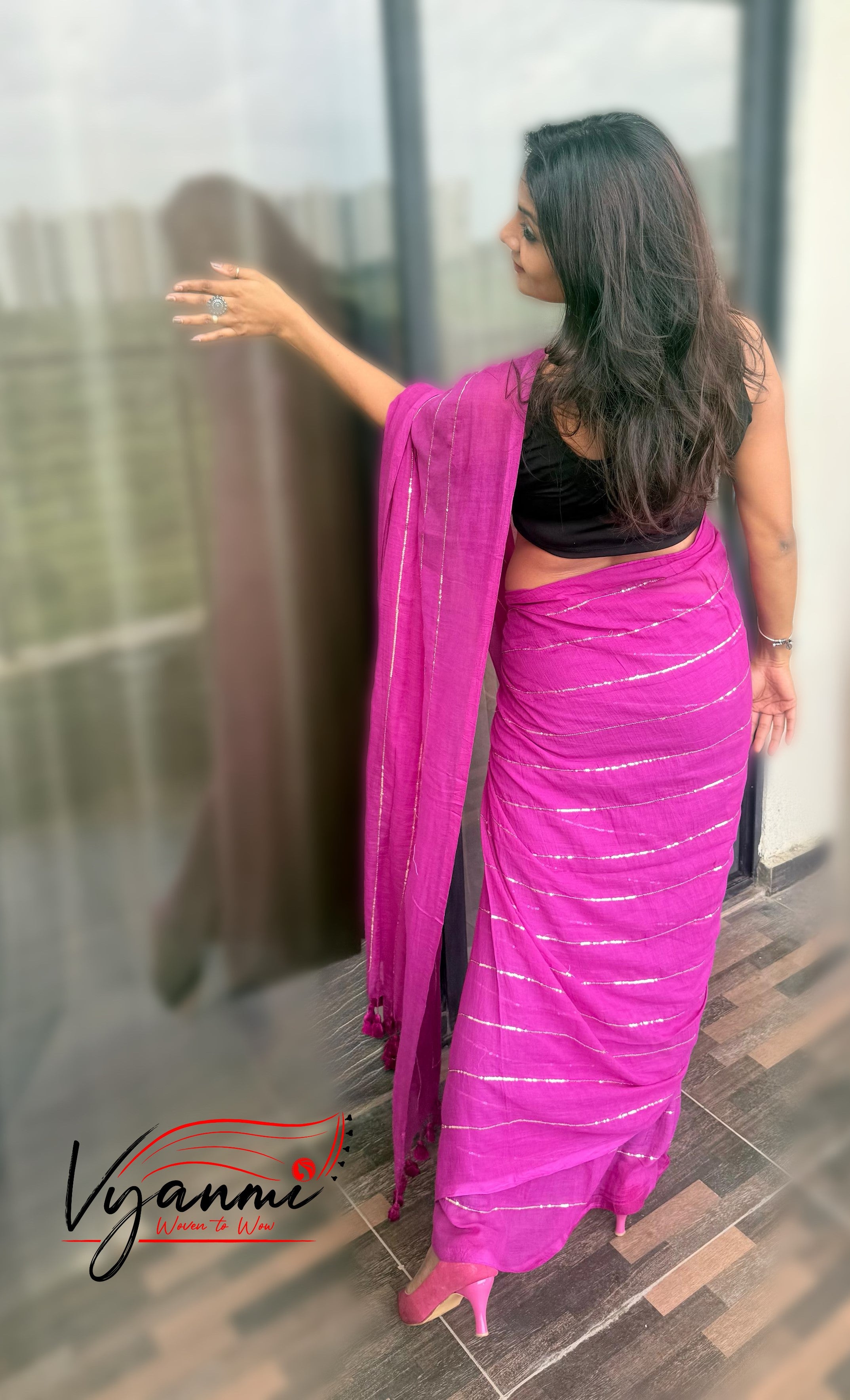 Vyanmi Purplish Sequin Mulmul Saree