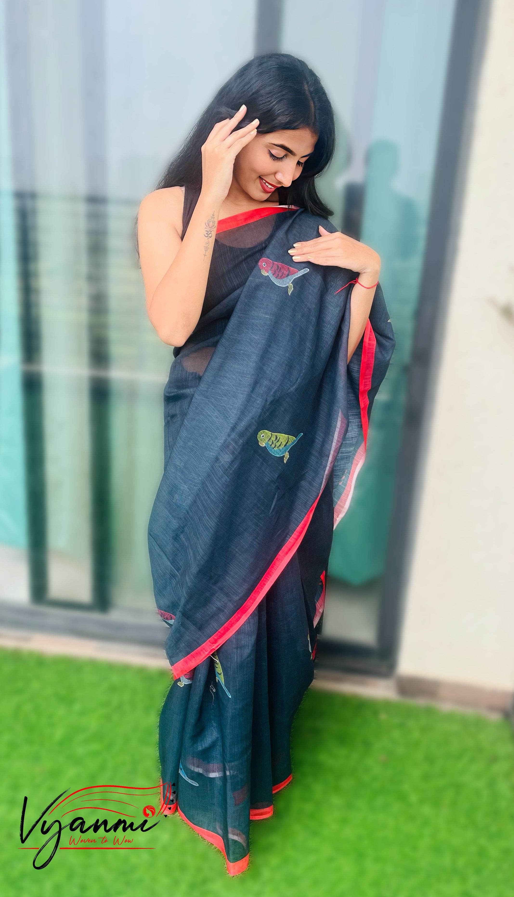 Vyanmi Midnight Mithu Linen Saree