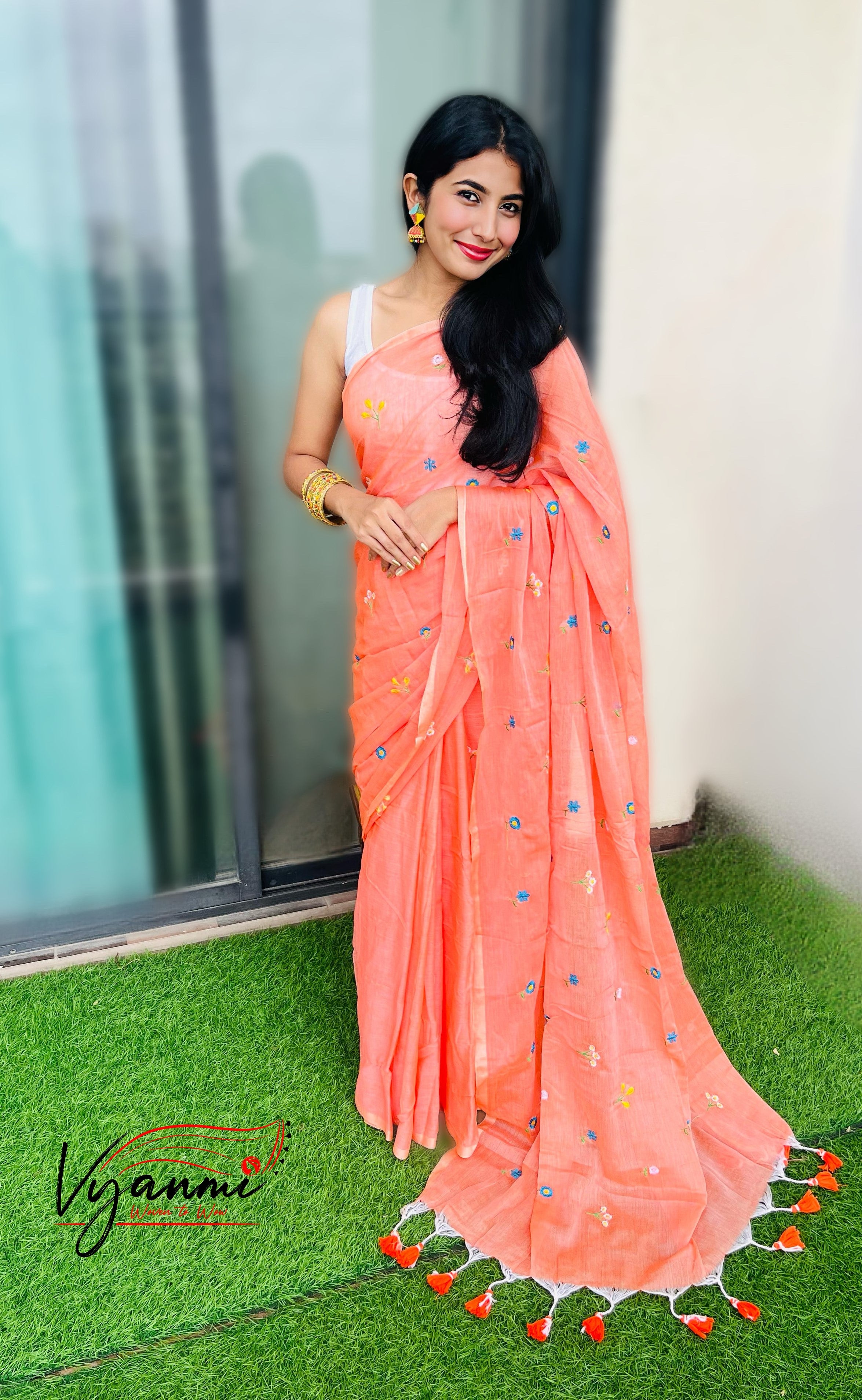 Vyanmi Pretty In Peach Mulmul Saree