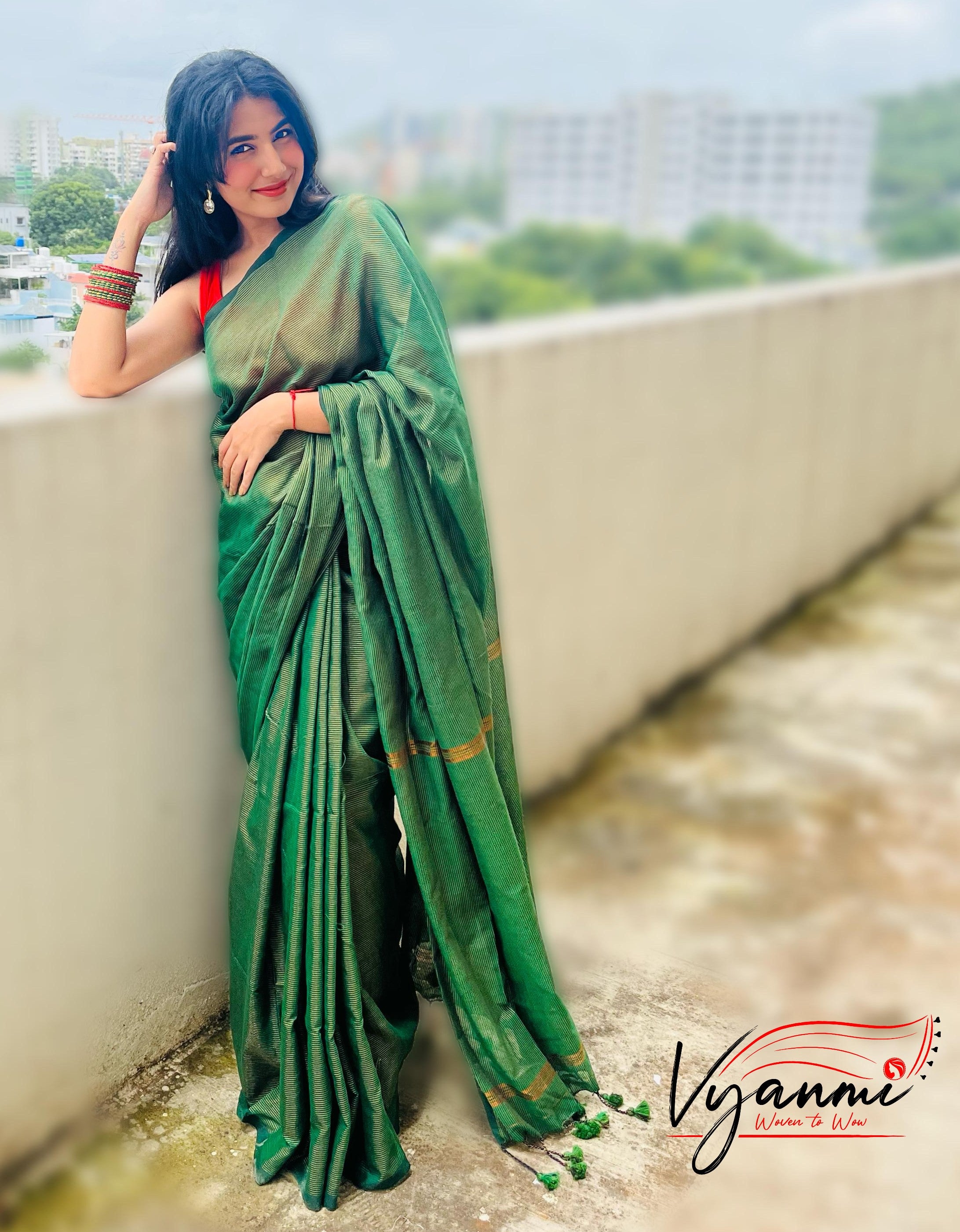 Vyanmi Hari Zari Mul Handloom Saree