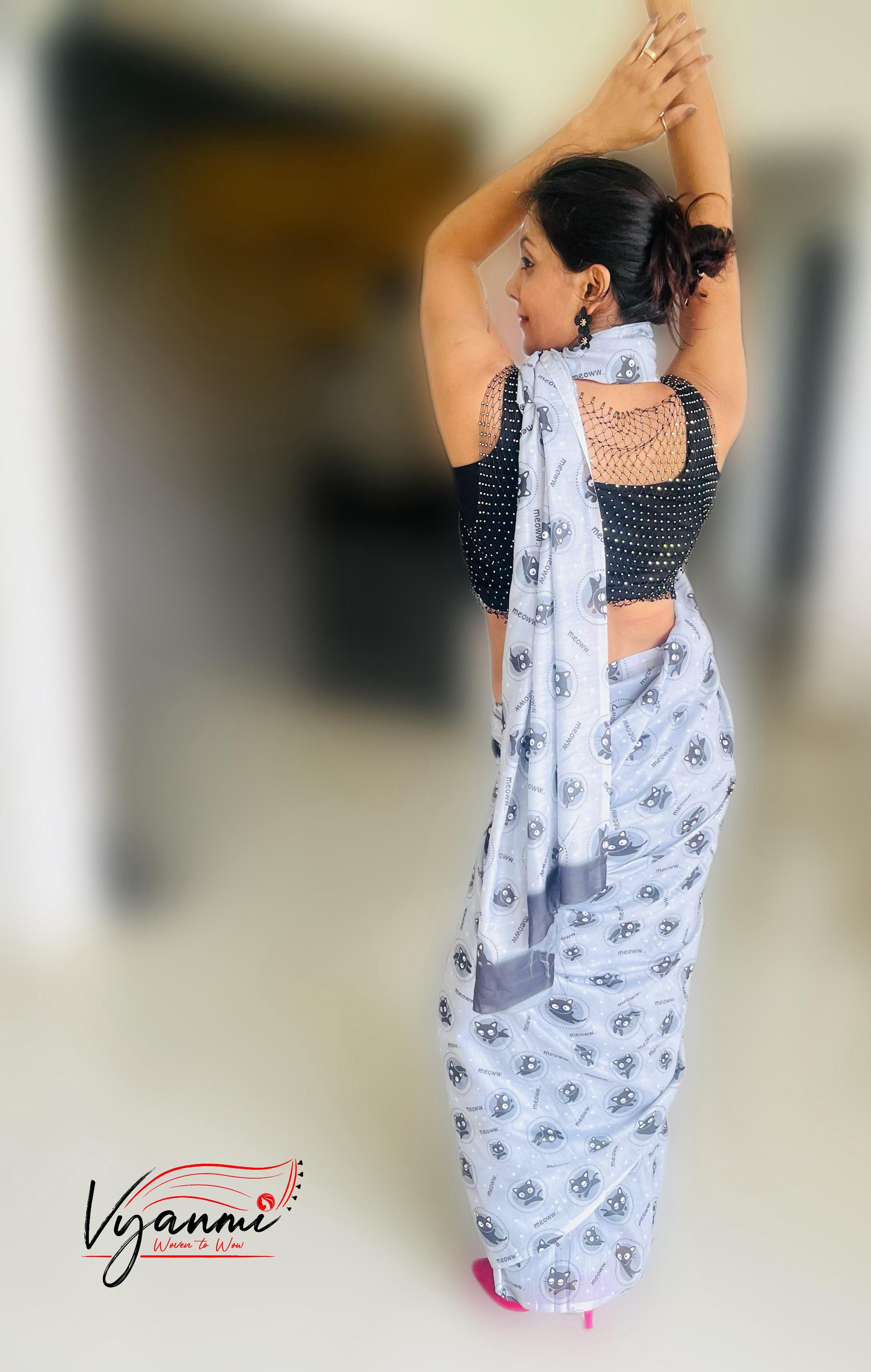 Vyanmi Grey Catitude Mul Saree