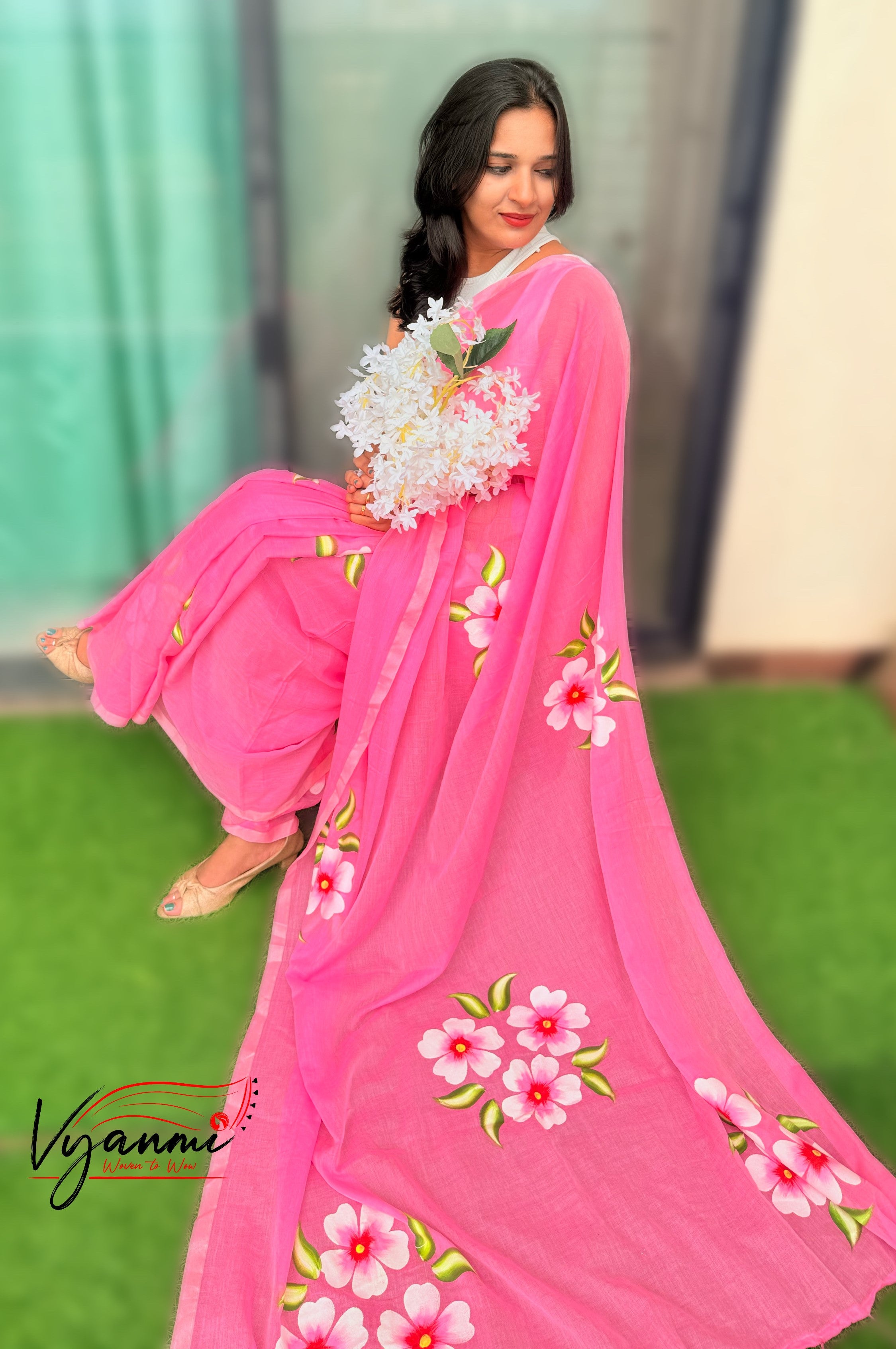 Vyanmi Pink Petal Pop Mulmul Saree