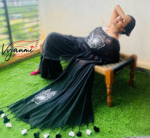 Vyanmi Black & Beyond Mulmul Saree
