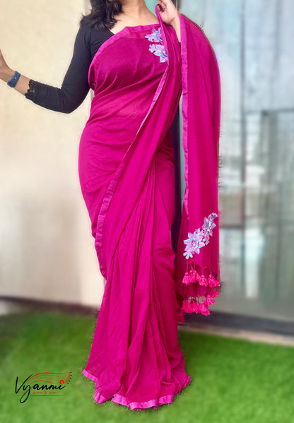 Vyanmi Gulabi Bloom Handloom Saree