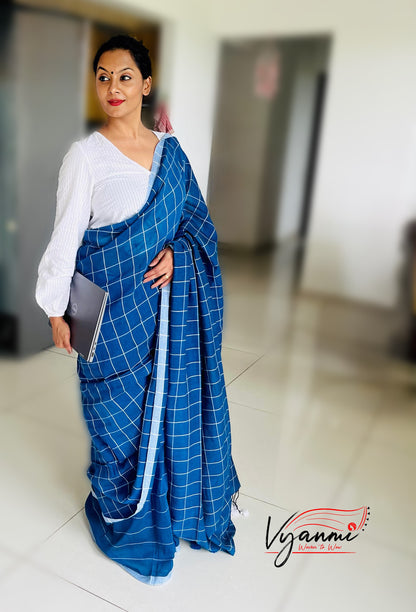 Vyanmi Blue Grid Handloom Saree