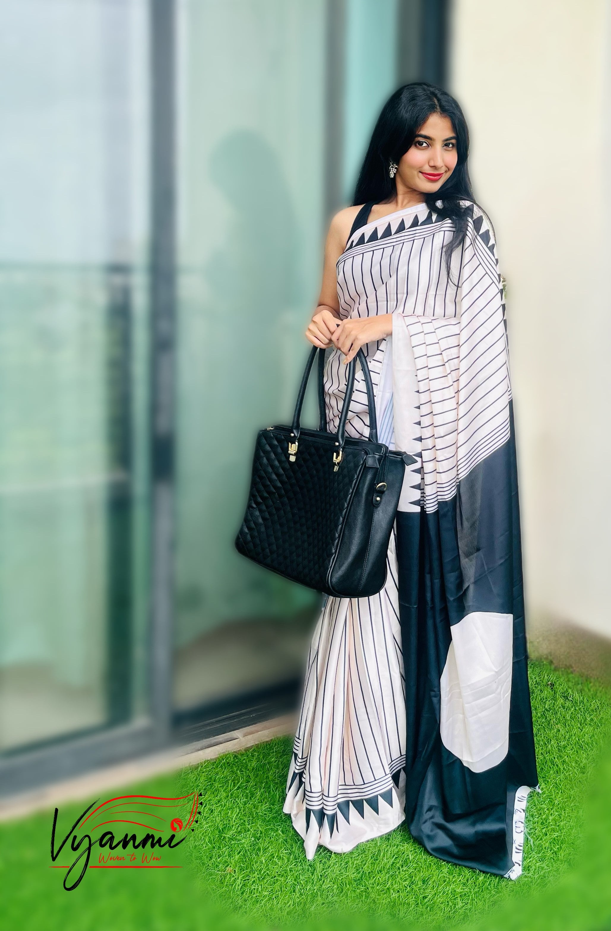 Vyanmi Ivory White Semi Gajji Silk Saree