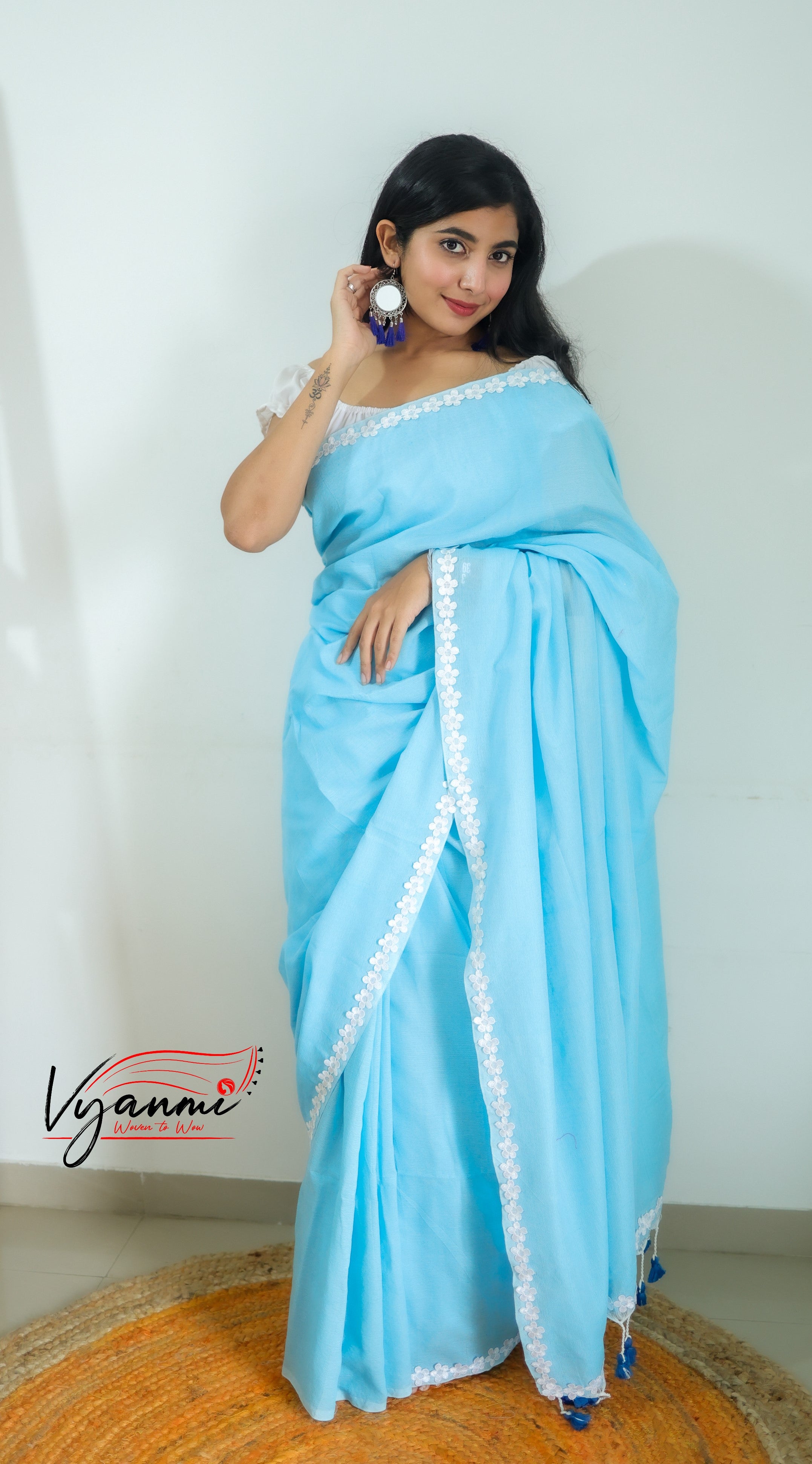 Vyanmi Neeli Noor Handloom Saree