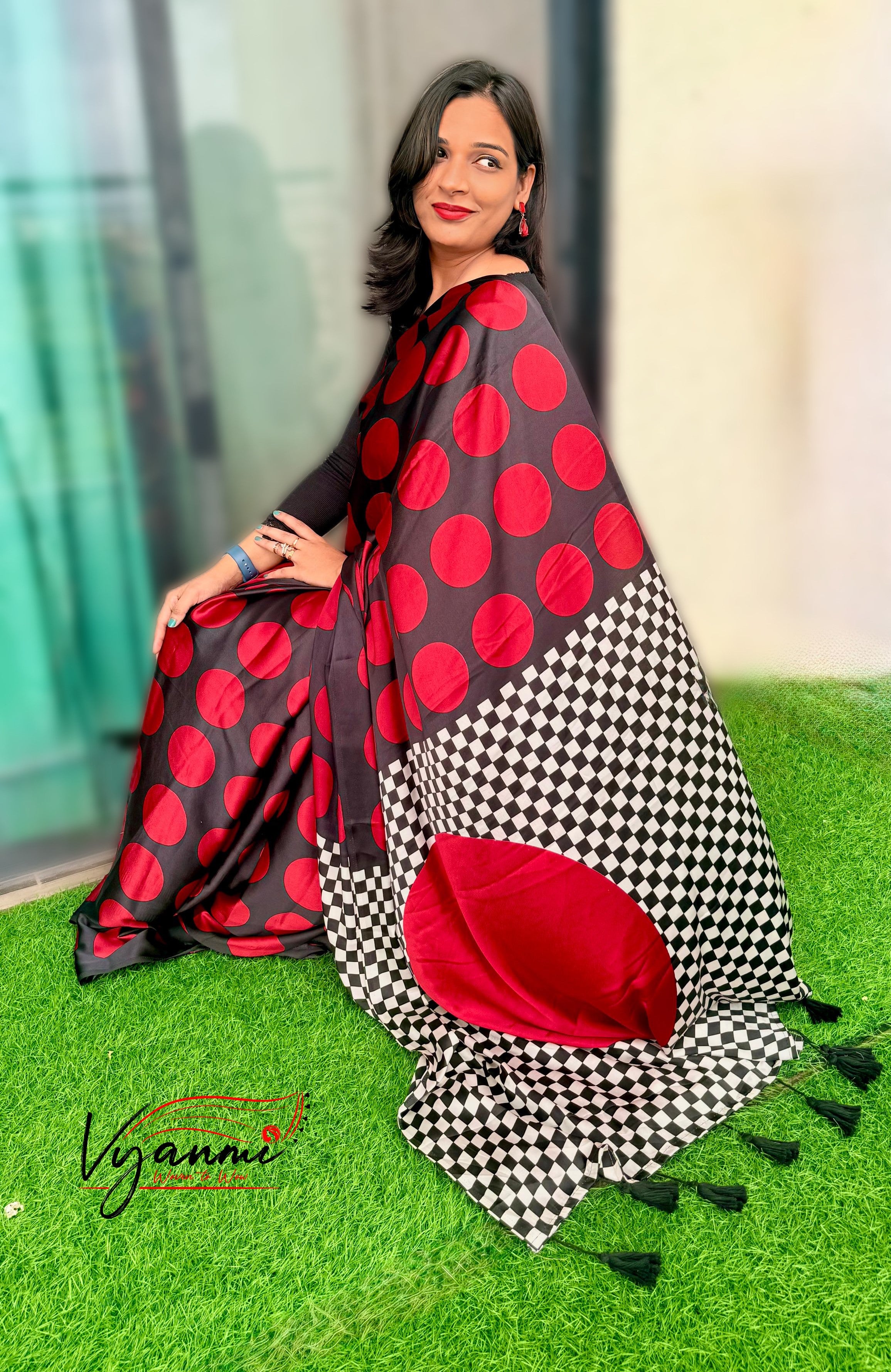Vyanmi Red Replay Semi Gajji Silk Saree