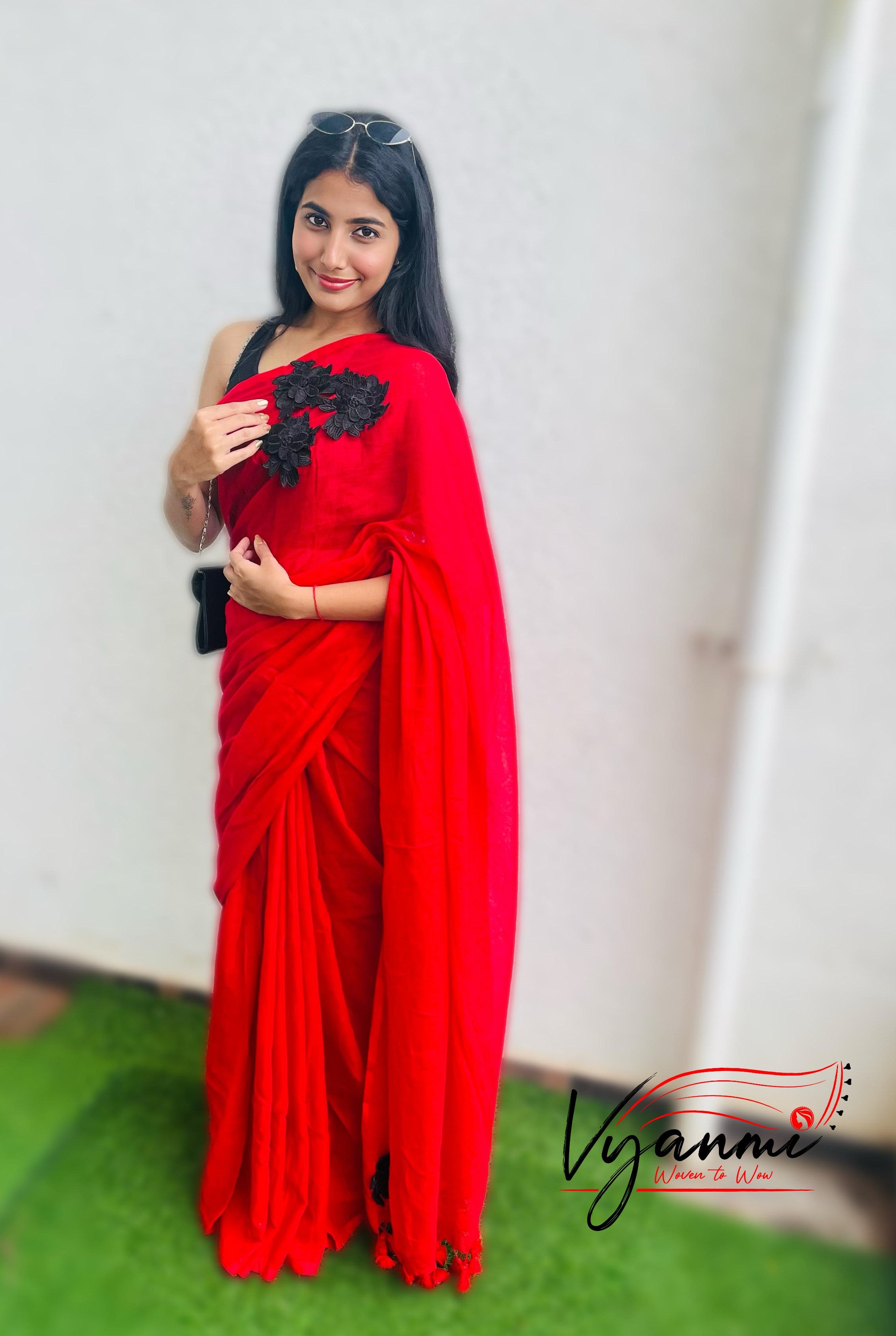 Vyanmi Red Alert Mulmul Saree
