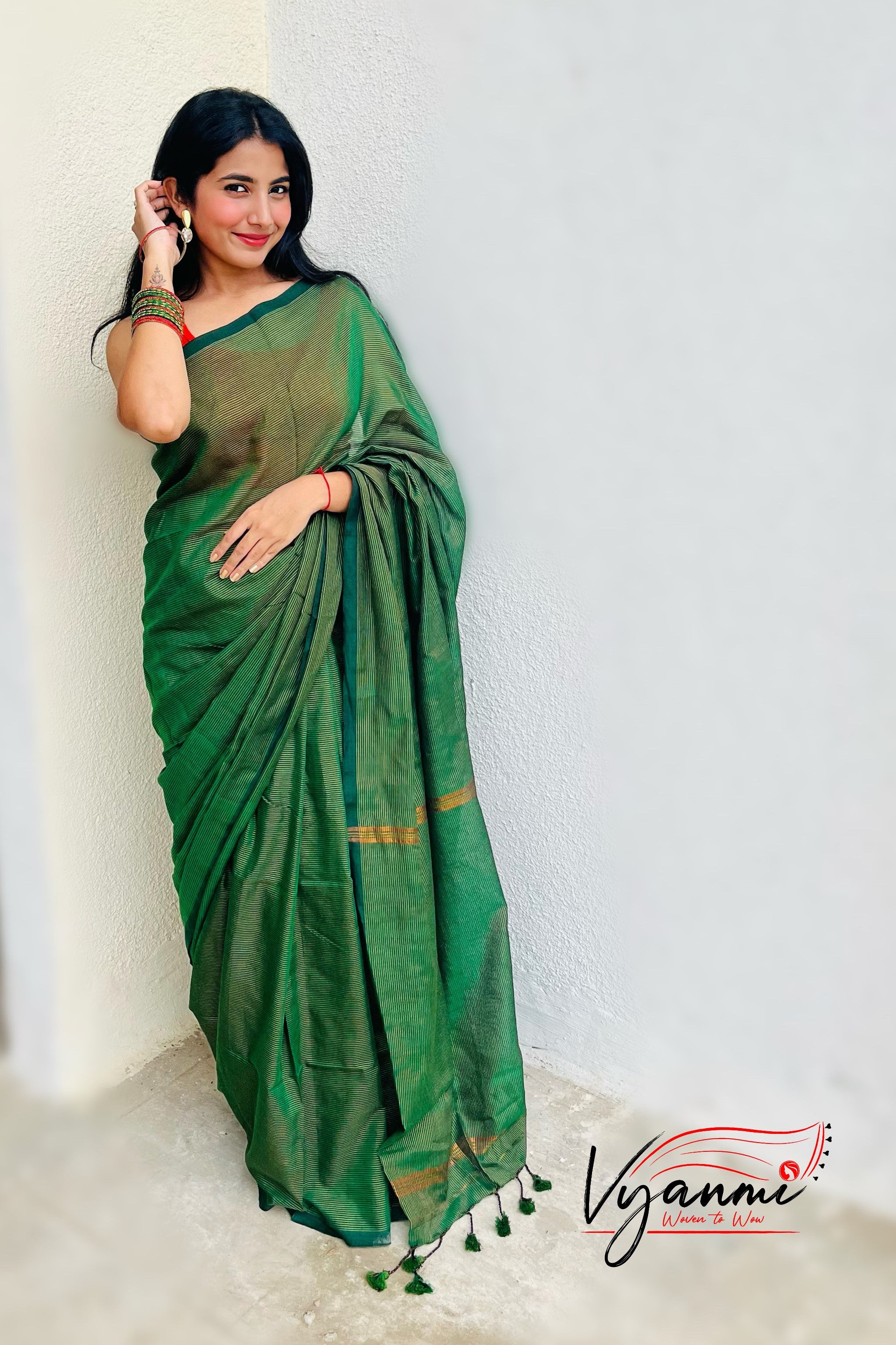 Vyanmi Hari Zari Mul Handloom Saree