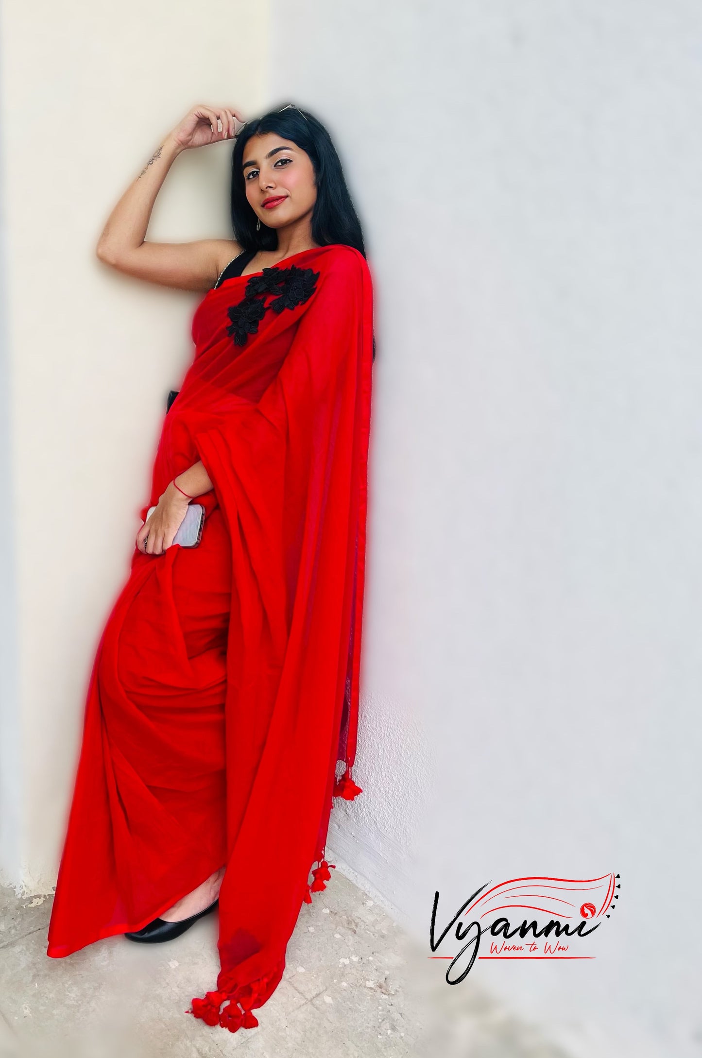 Vyanmi Red Alert Mulmul Saree