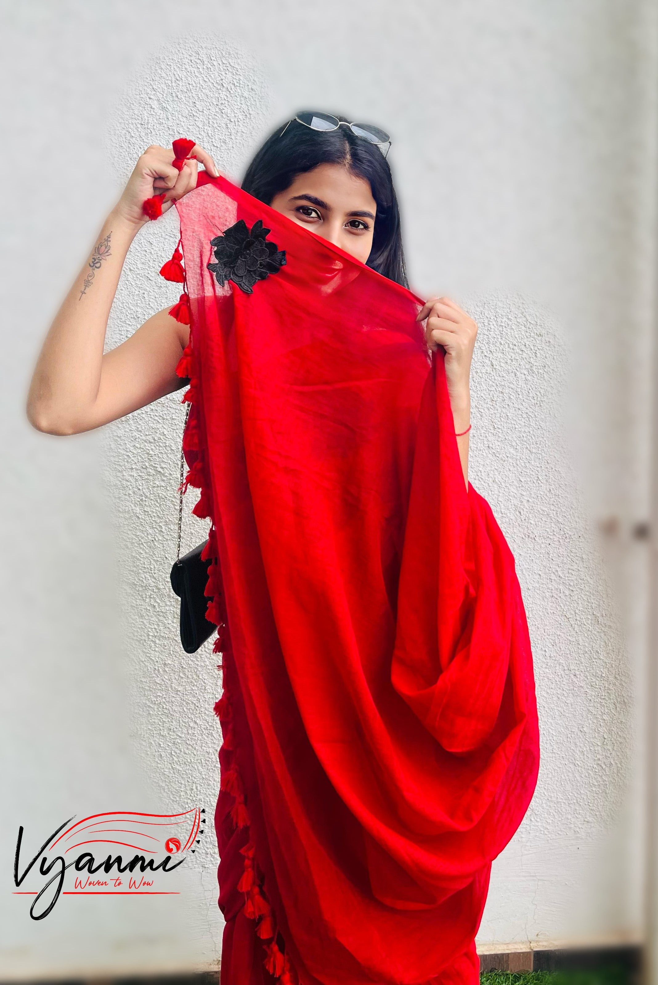 Vyanmi Red Alert Mulmul Saree