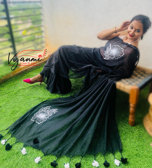 Vyanmi Black & Beyond Mulmul Saree