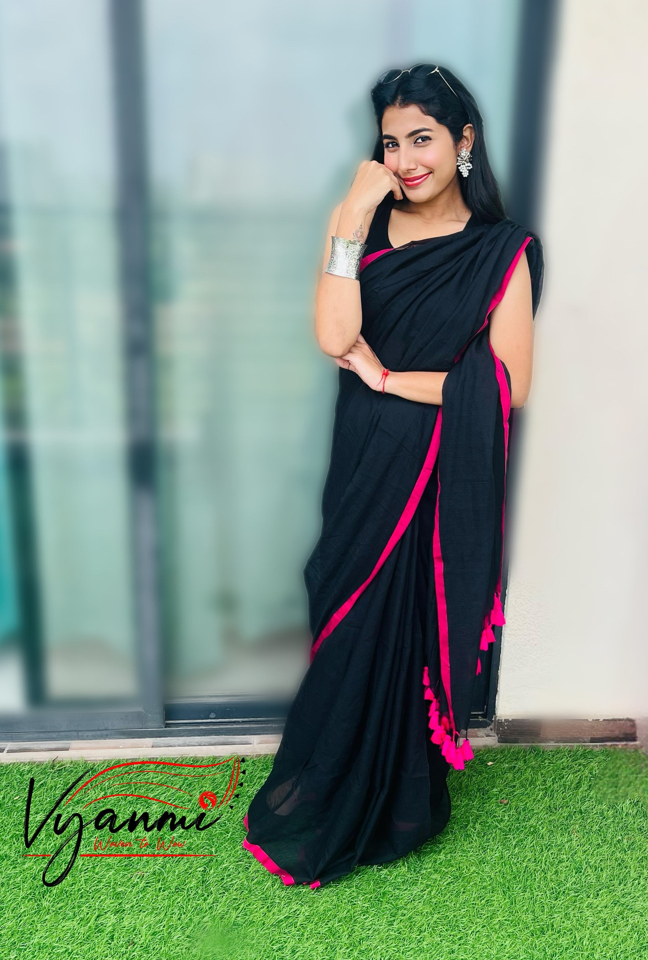 Vyanmi Blackout Babe Mulmul Saree