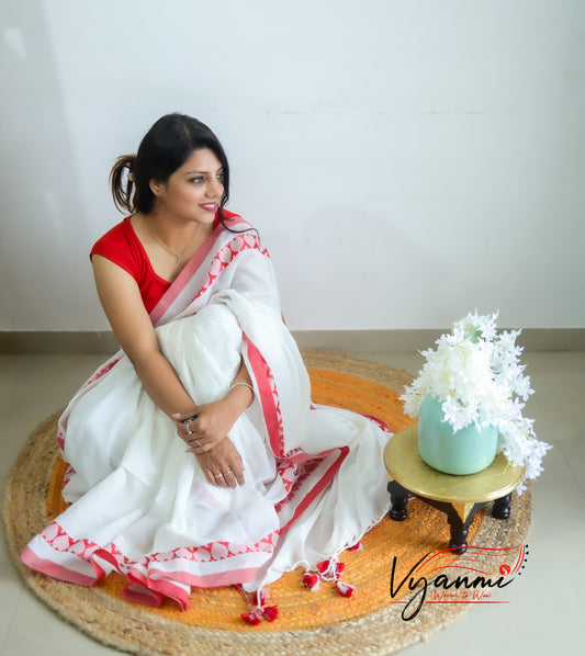 Vyanmi Shwet-Laal Handloom Saree