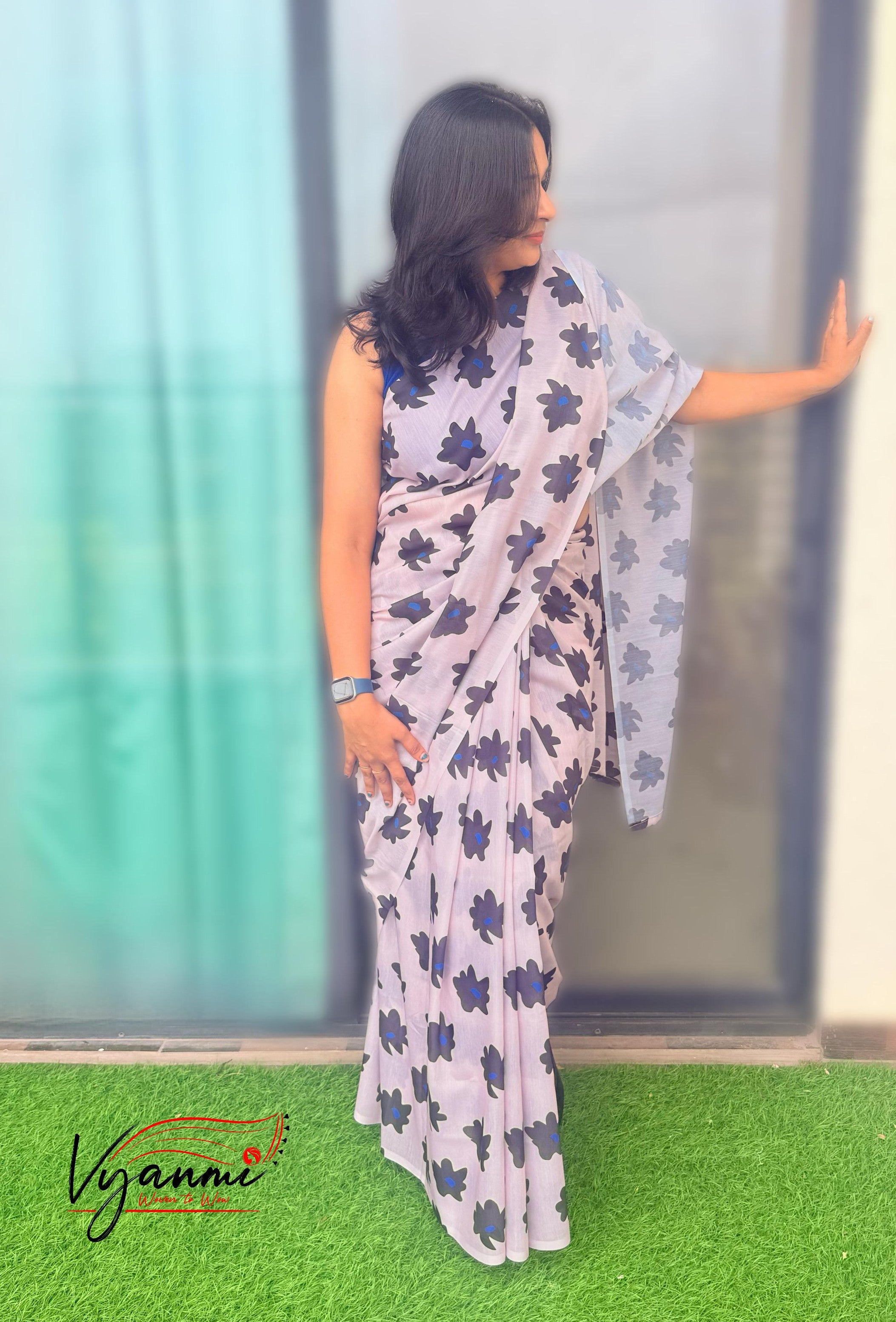 Vyanmi Inked Petals Mul Saree