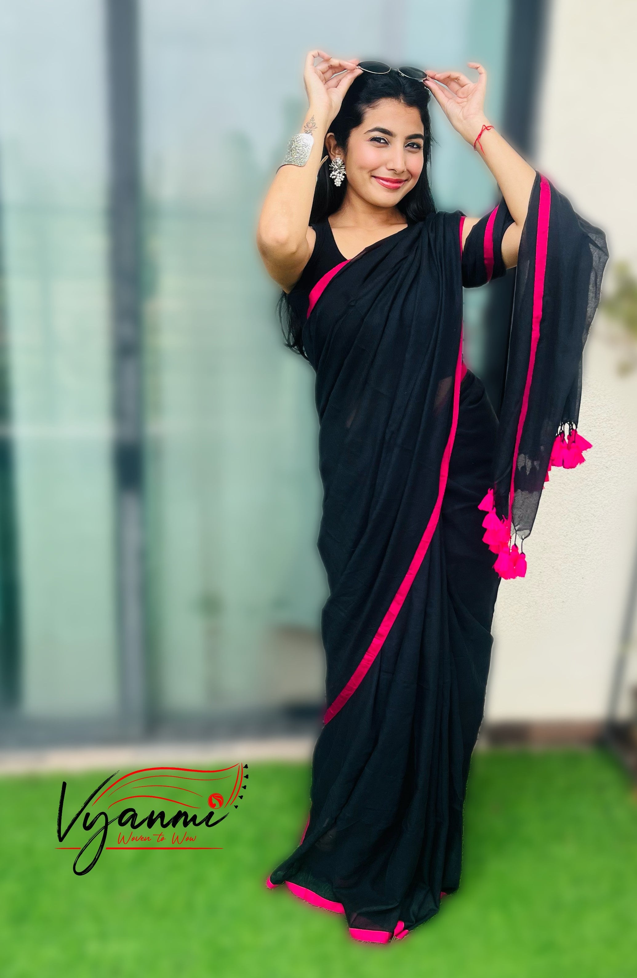 Vyanmi Blackout Babe Mulmul Saree