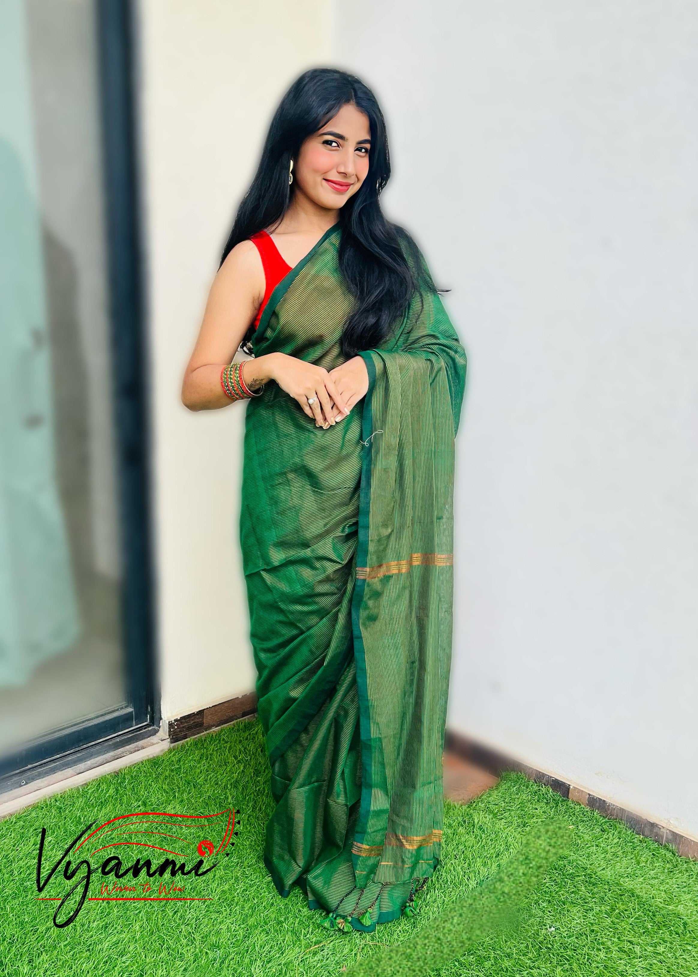 Vyanmi Hari Zari Mul Handloom Saree
