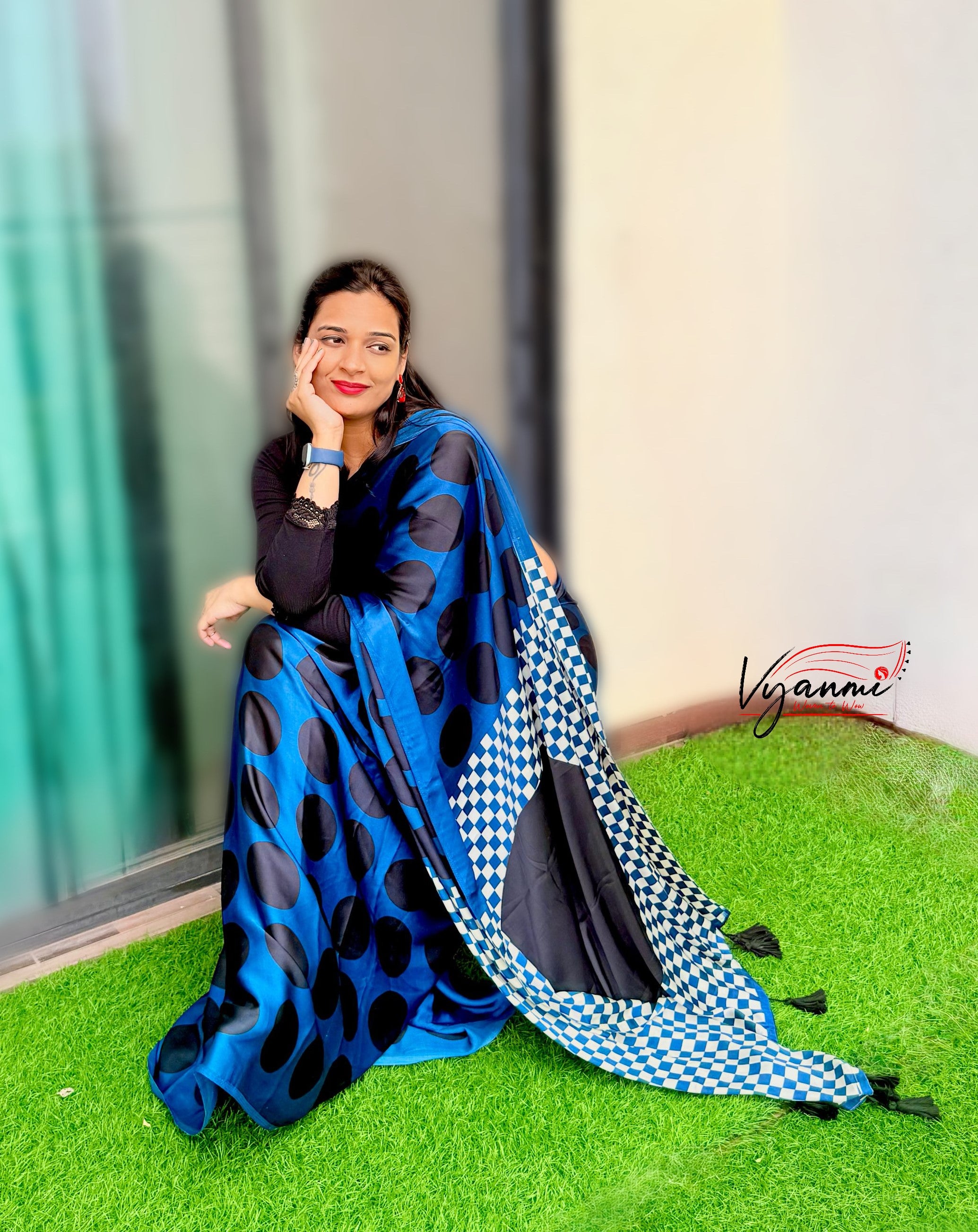 Vyanmi Indigo Pop Semi Gajji Silk Saree