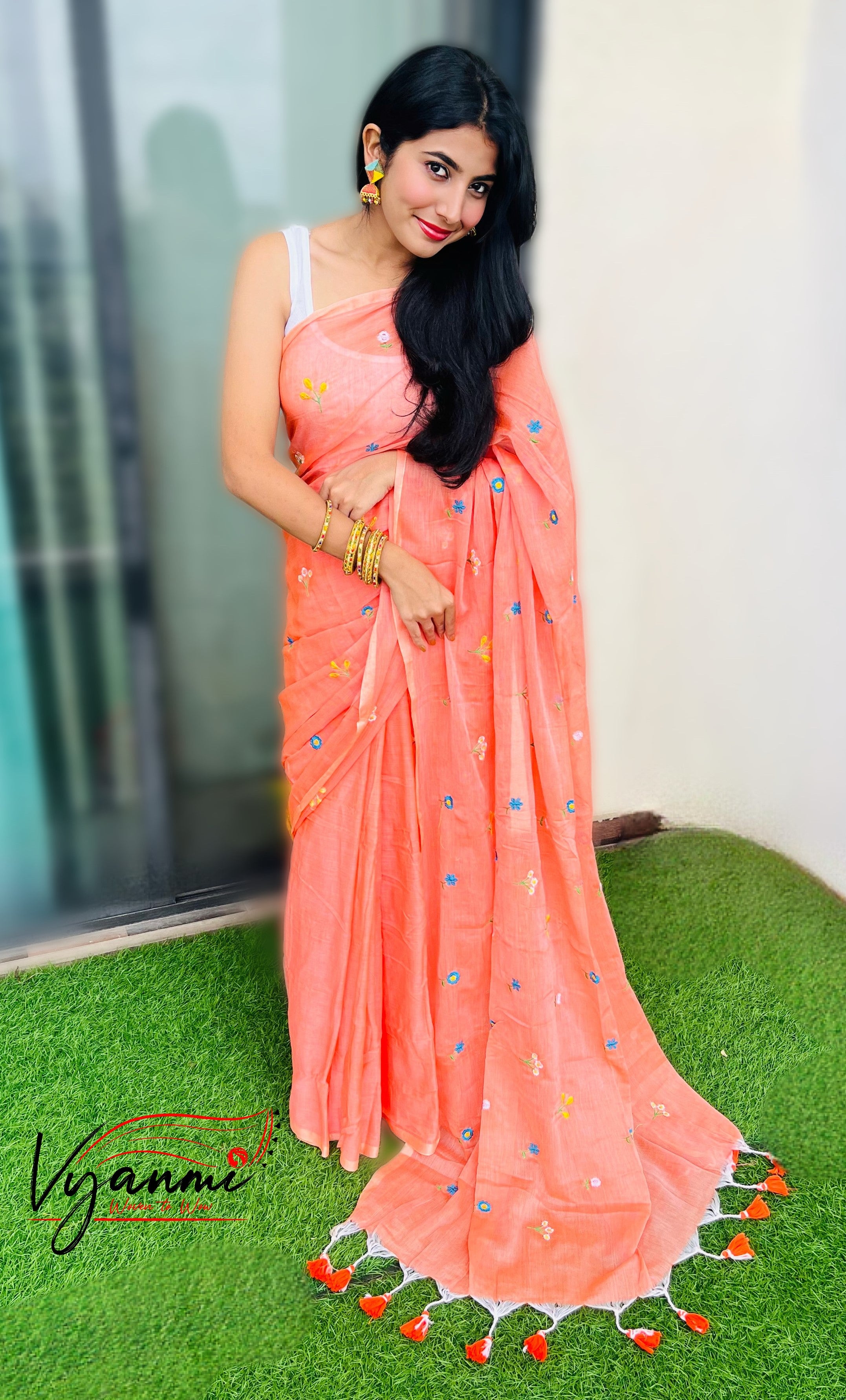 Vyanmi Pretty In Peach Mulmul Saree