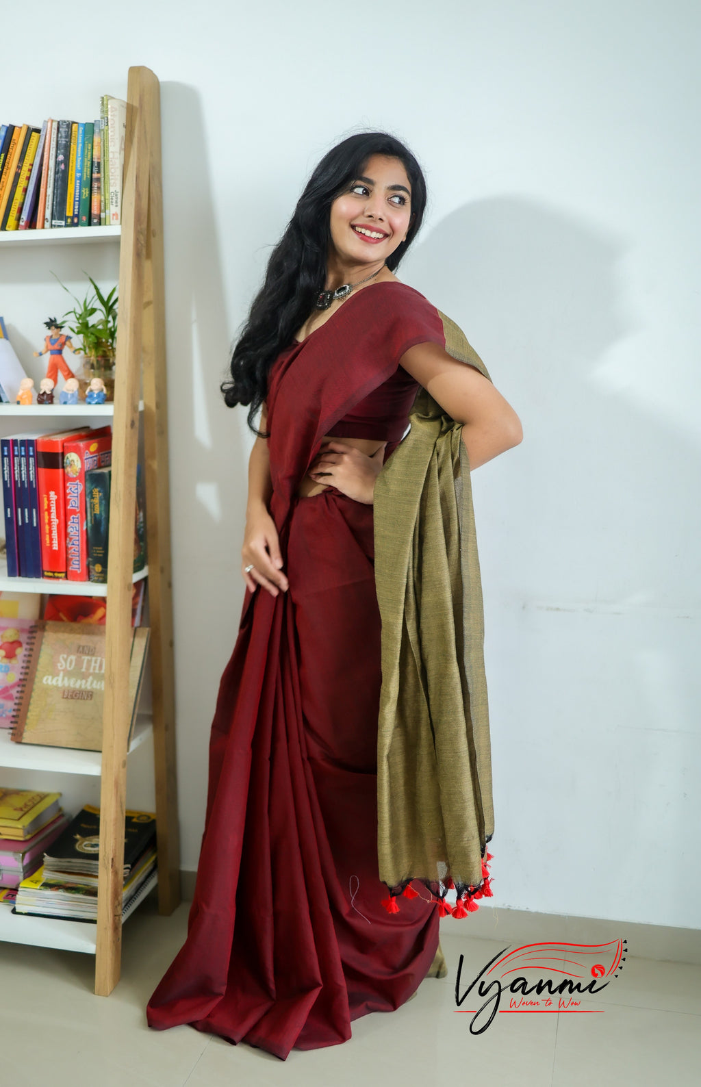 Vyanmi Maroon Tana Handloom Saree