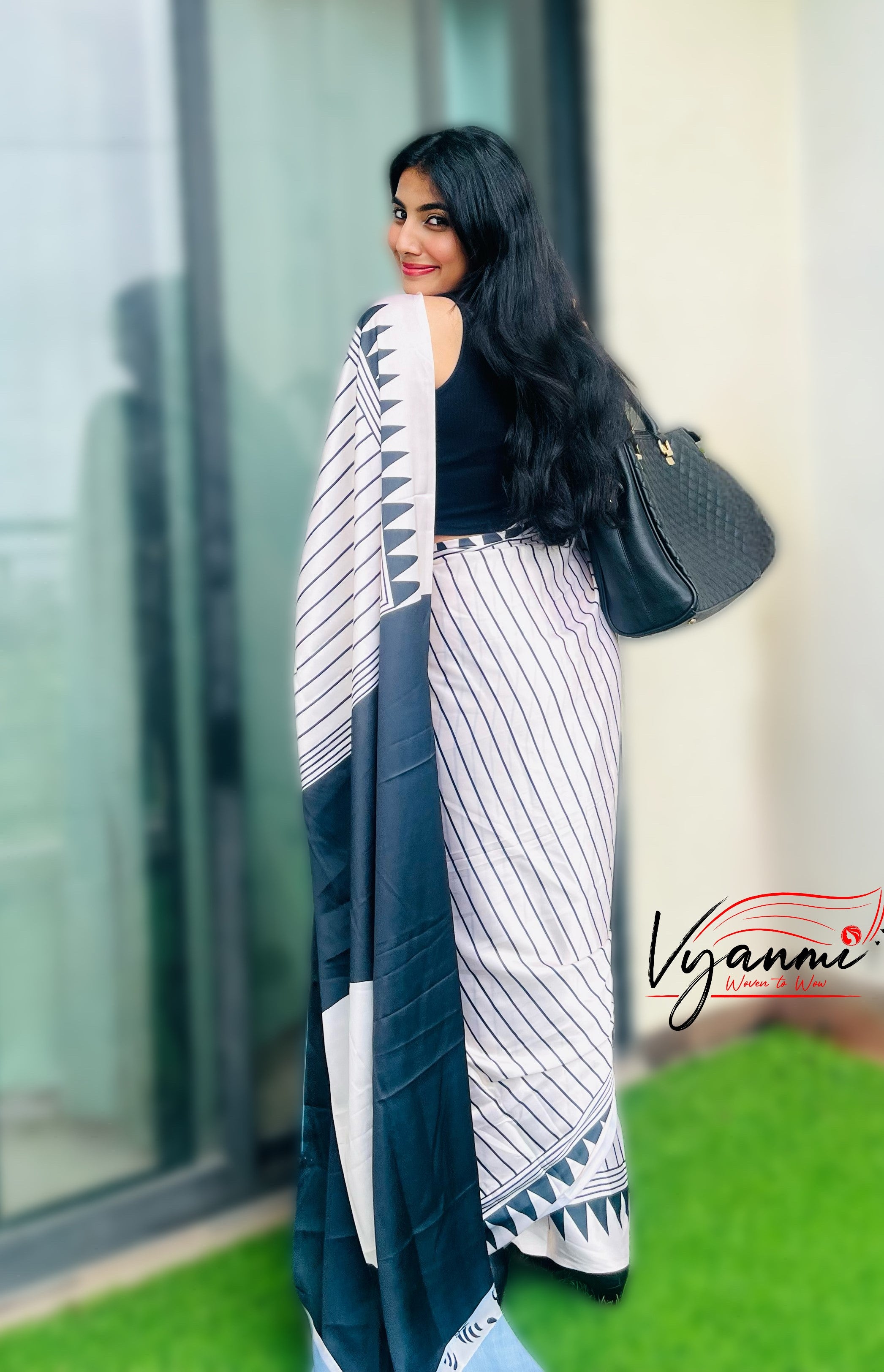 Vyanmi Ivory White Semi Gajji Silk Saree