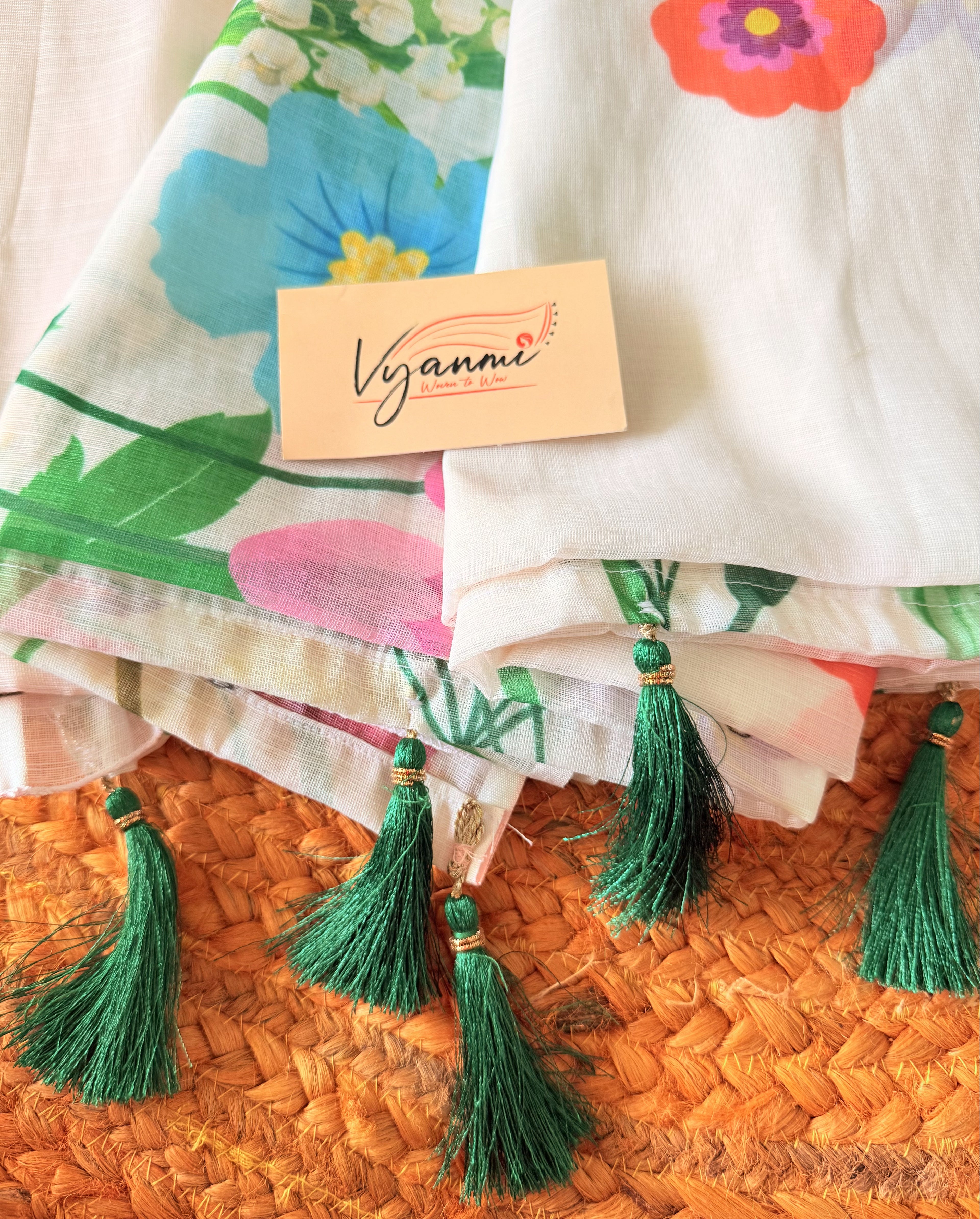 Vyanmi Basanti Breeze Linen Saree