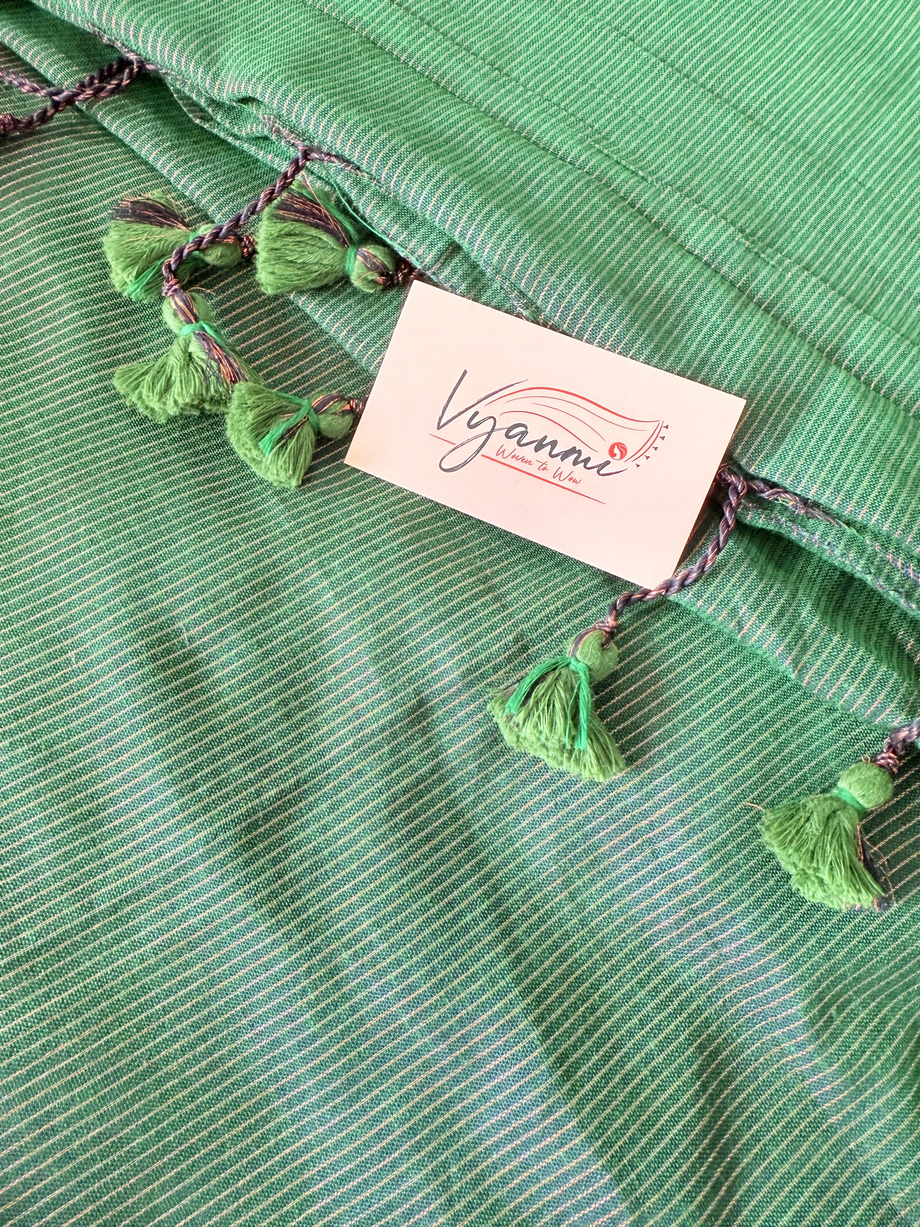 Vyanmi Hari Zari Mul Handloom Saree