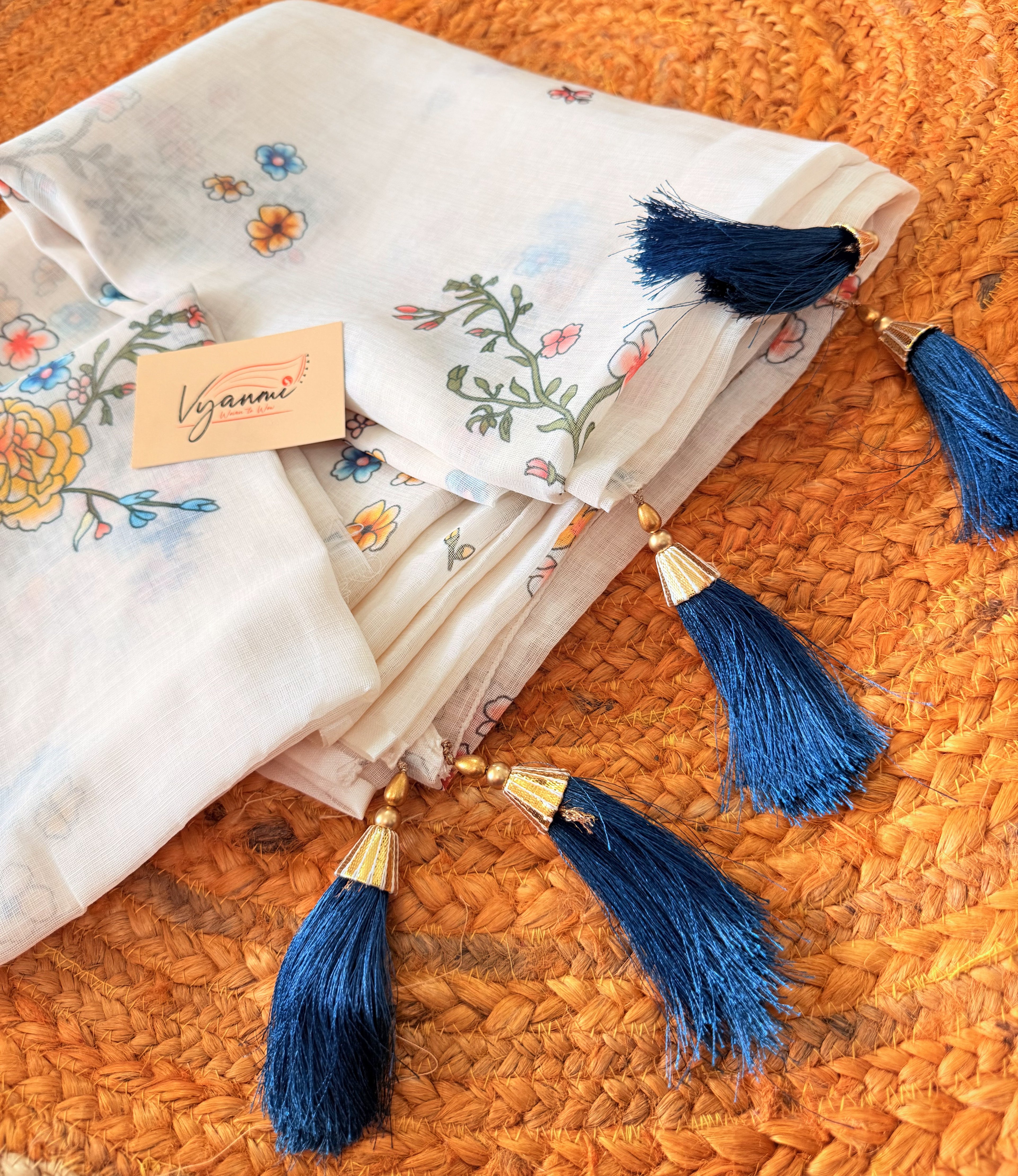 Vyanmi White Meadow Linen Saree