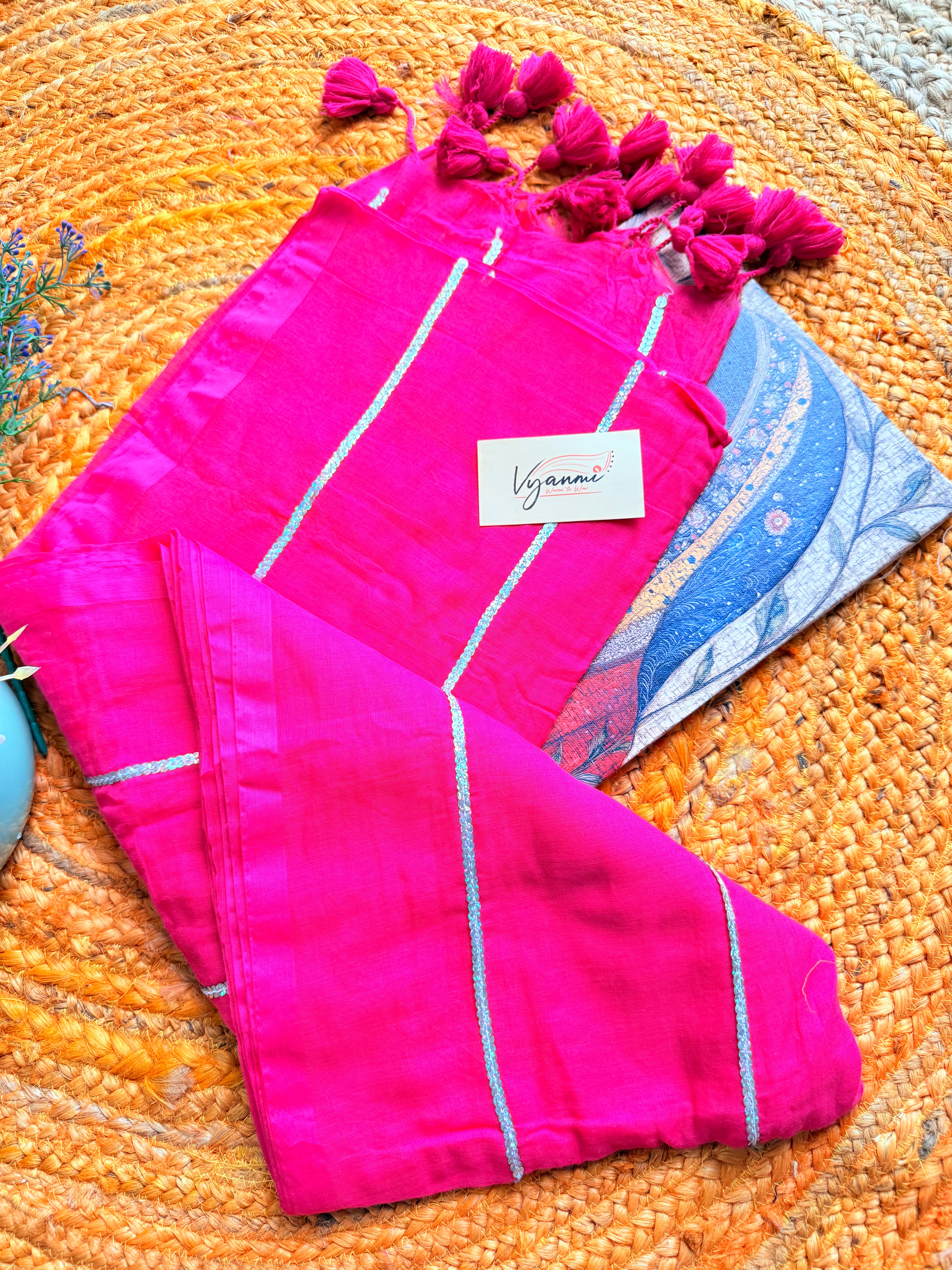 Vyanmi Rani Glow Sequin Mulmul Saree