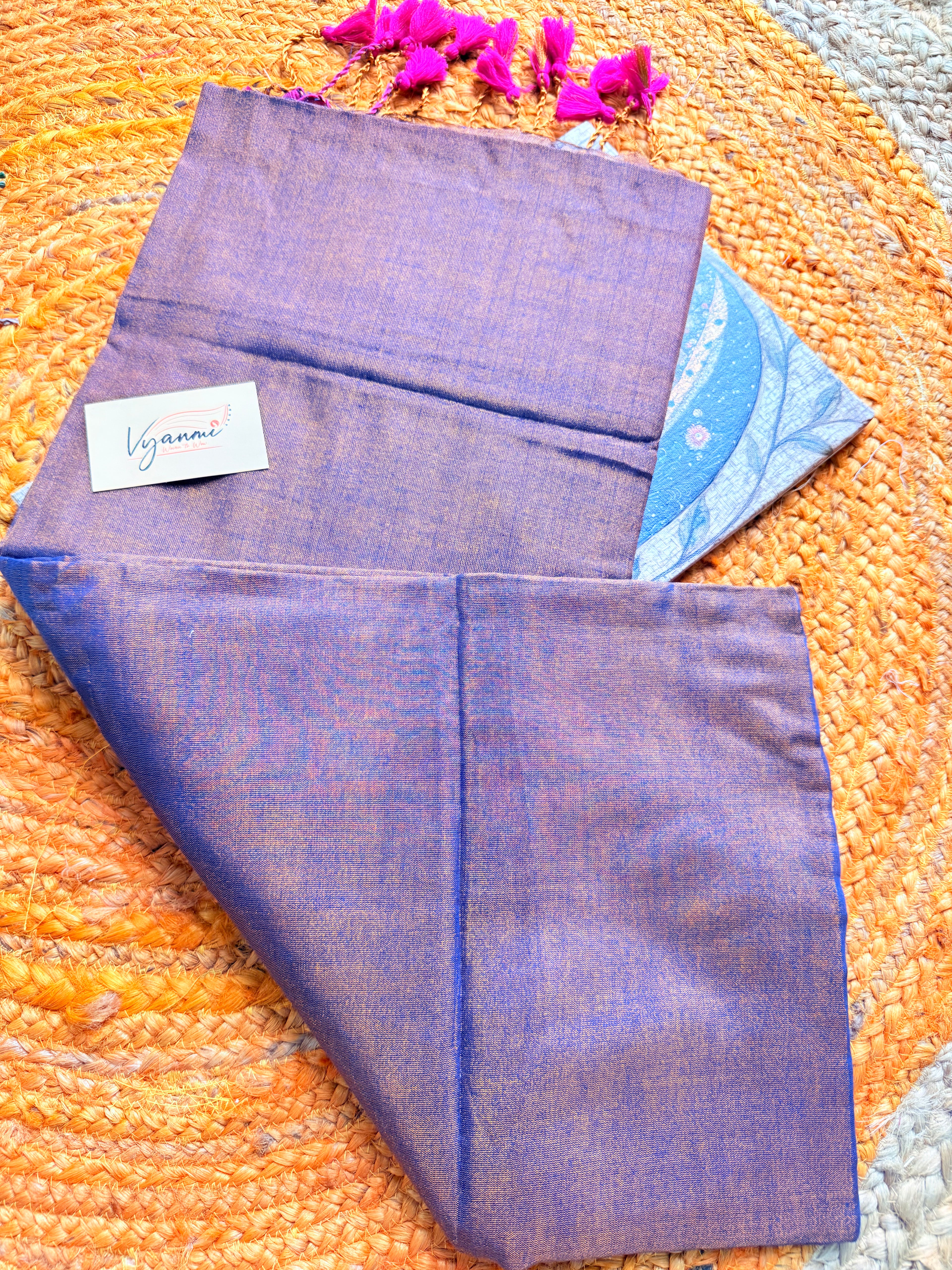 Vyanmi Bronze Bloom Tissue Saree